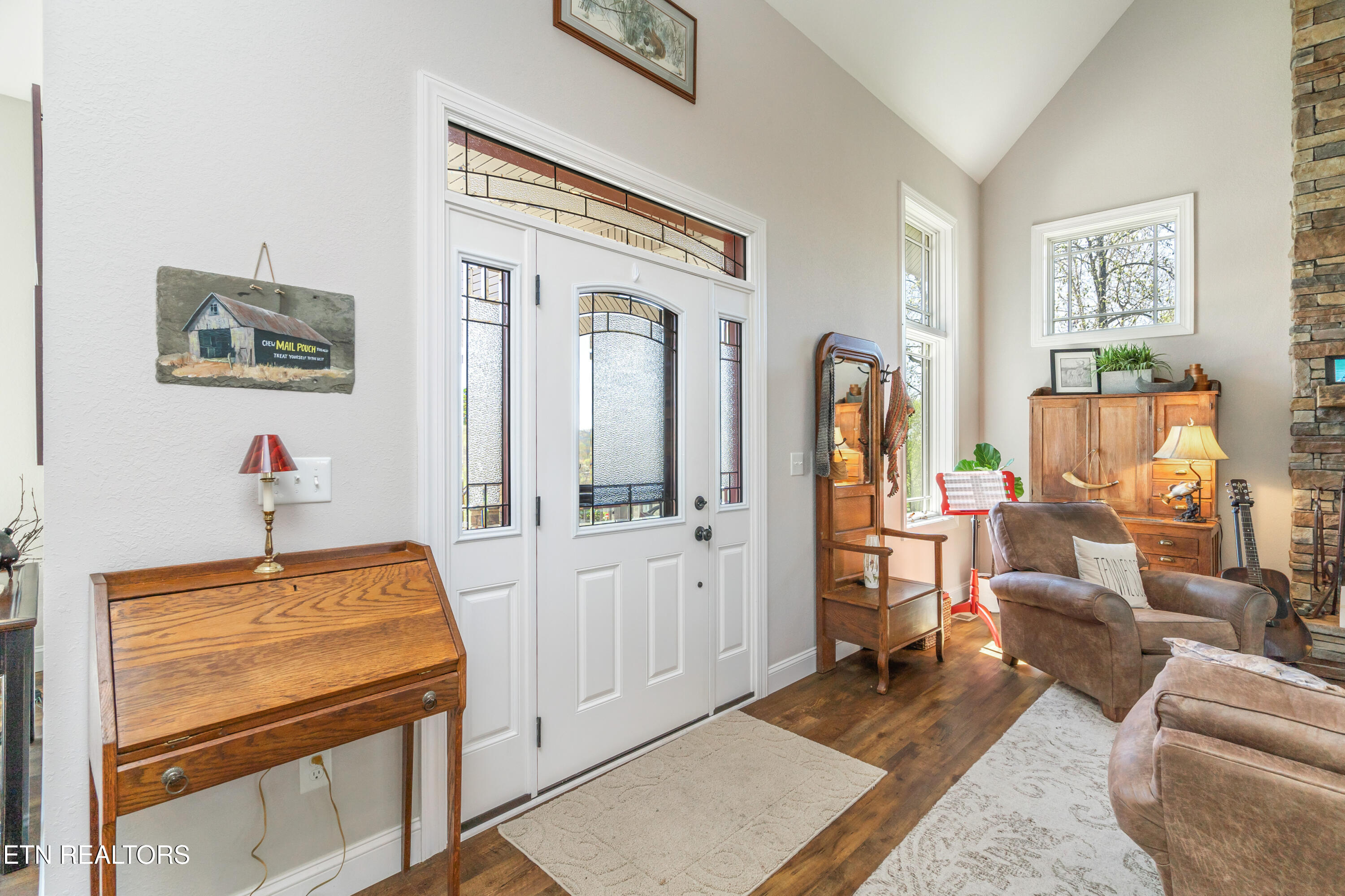 195 Kennedys Loop Lafollette TN 37766