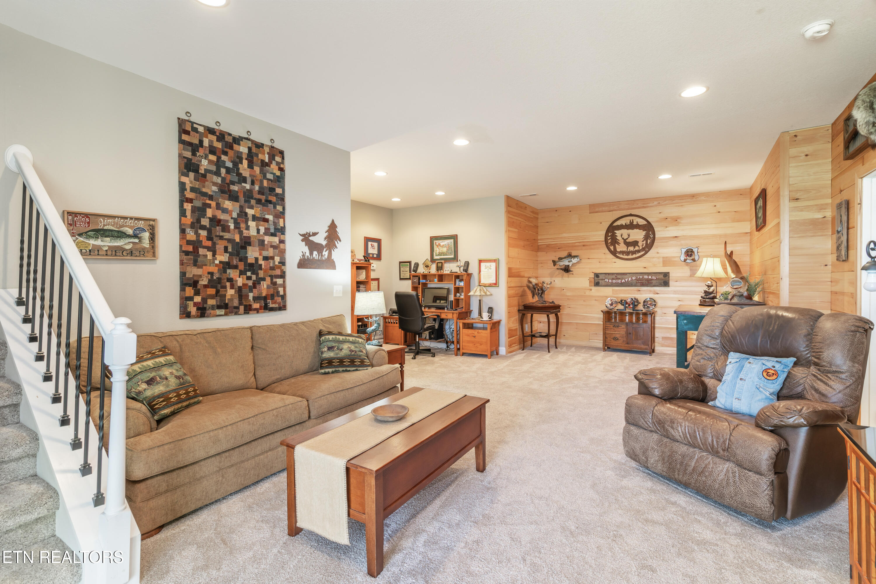 195 Kennedys Loop Lafollette TN 37766