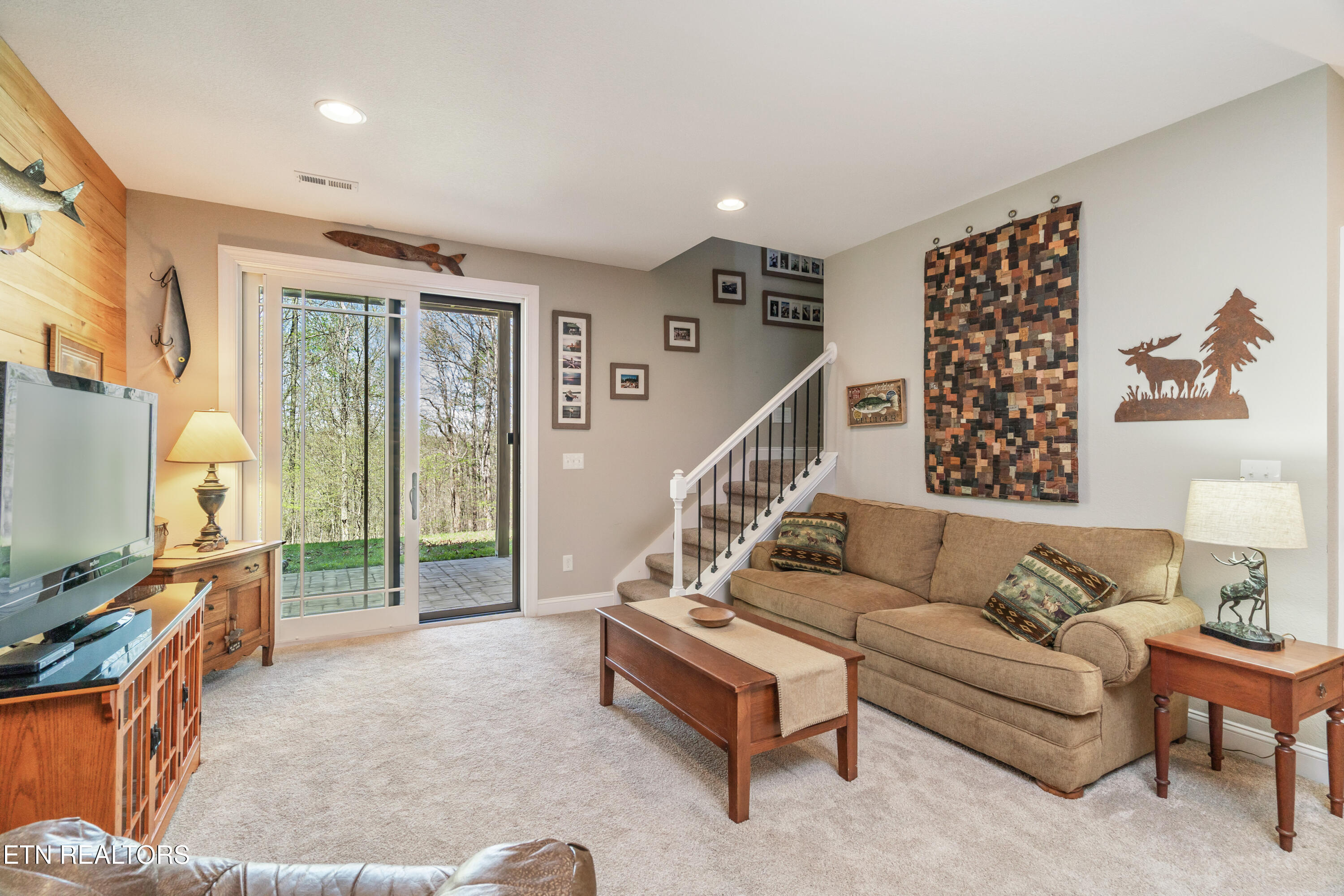 195 Kennedys Loop Lafollette TN 37766