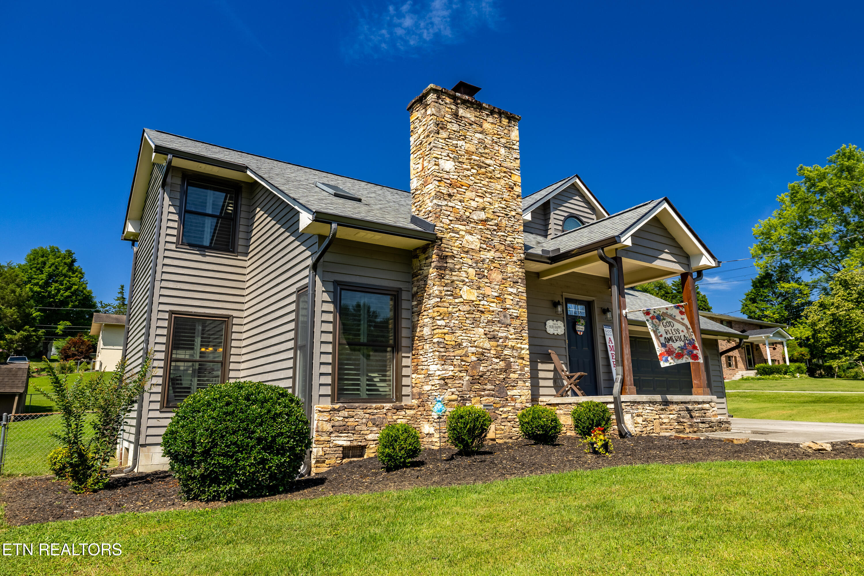 1208 Hoss Road Powell TN 37849