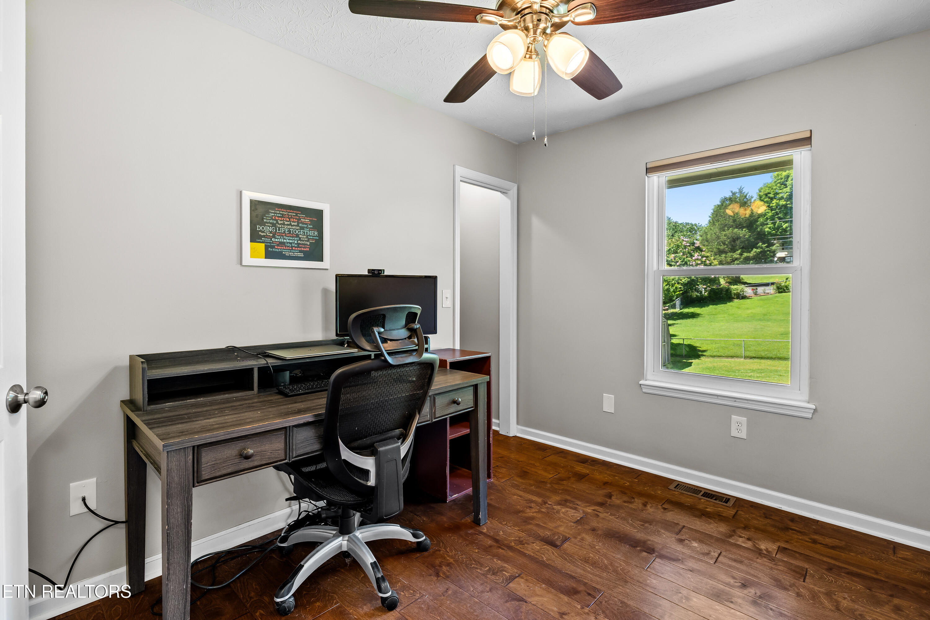1208 Hoss Road Powell TN 37849