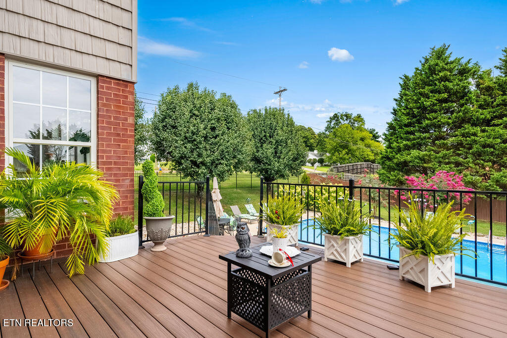 300 Johnsons Corner Road Knoxville TN 37934