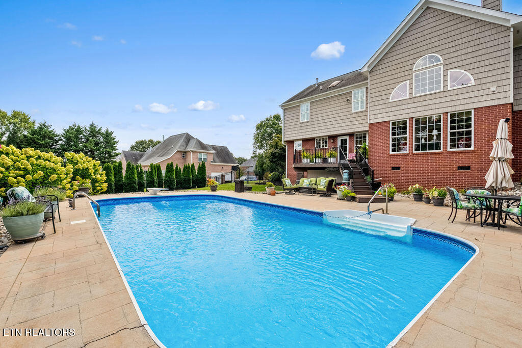 300 Johnsons Corner Road Knoxville TN 37934