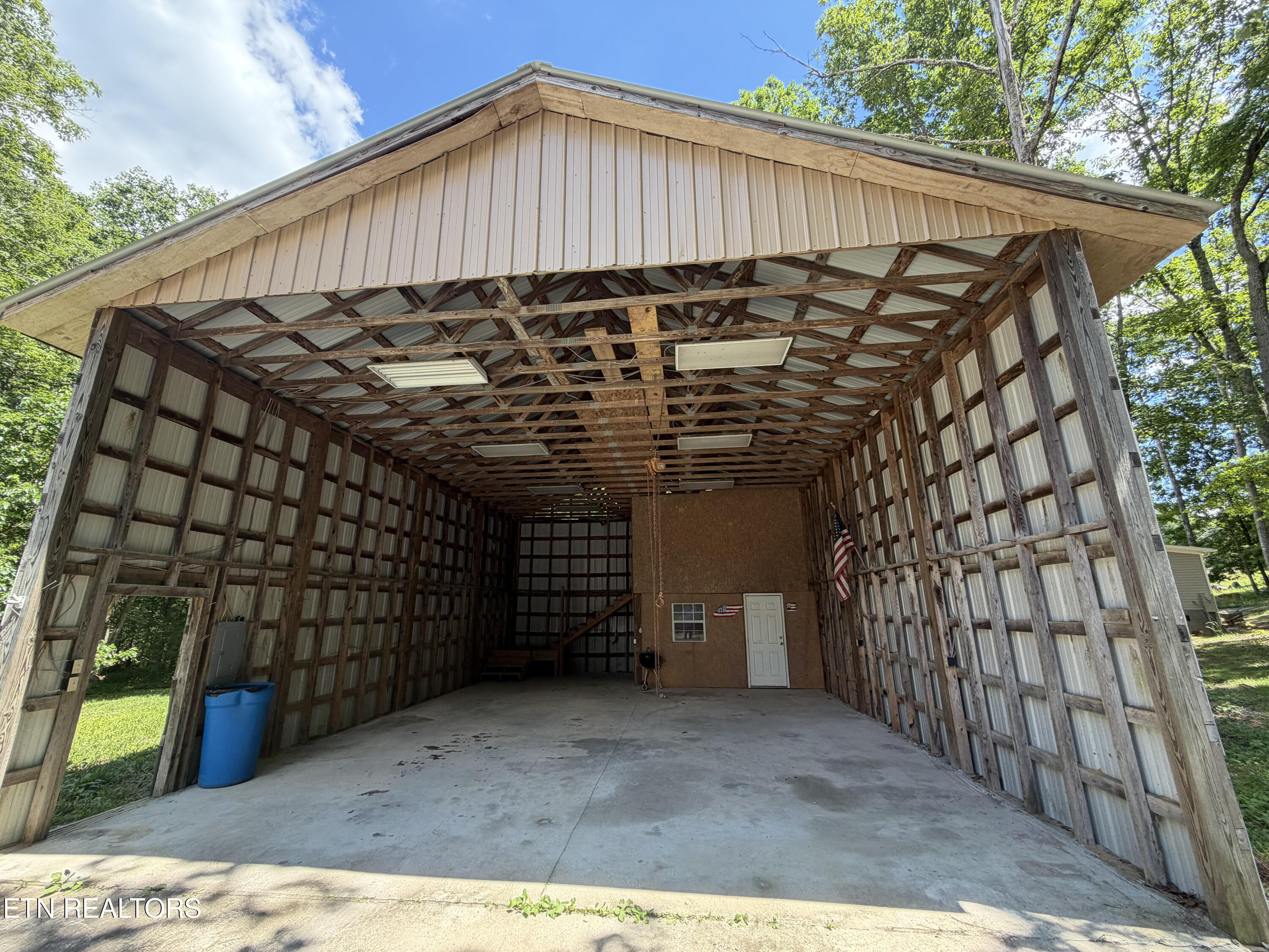 2112 Smith Mountain Road Rockwood TN 37854