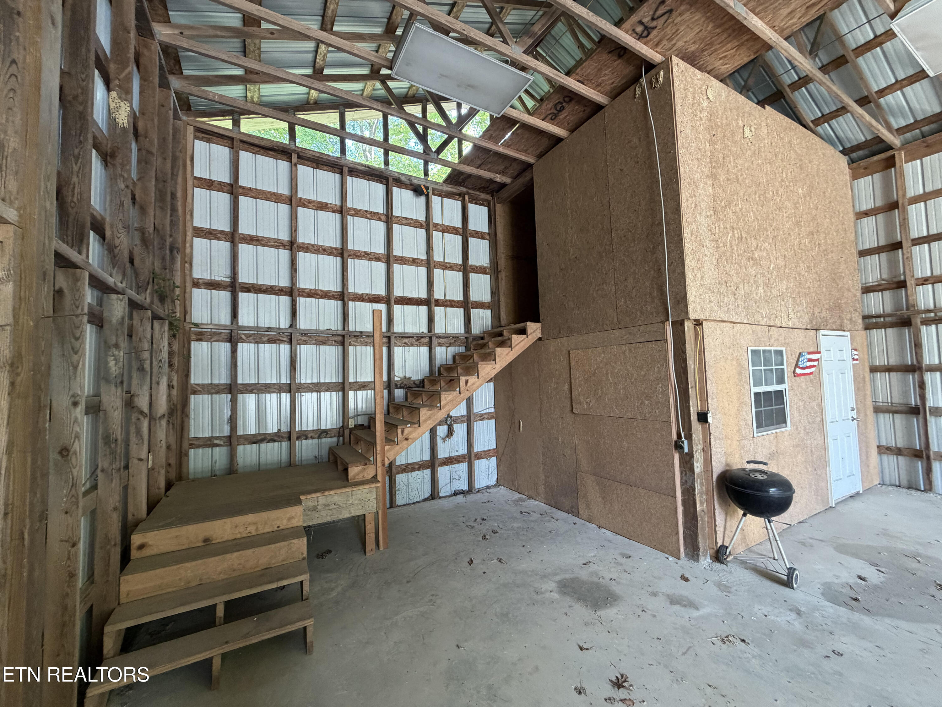 2112 Smith Mountain Road Rockwood TN 37854