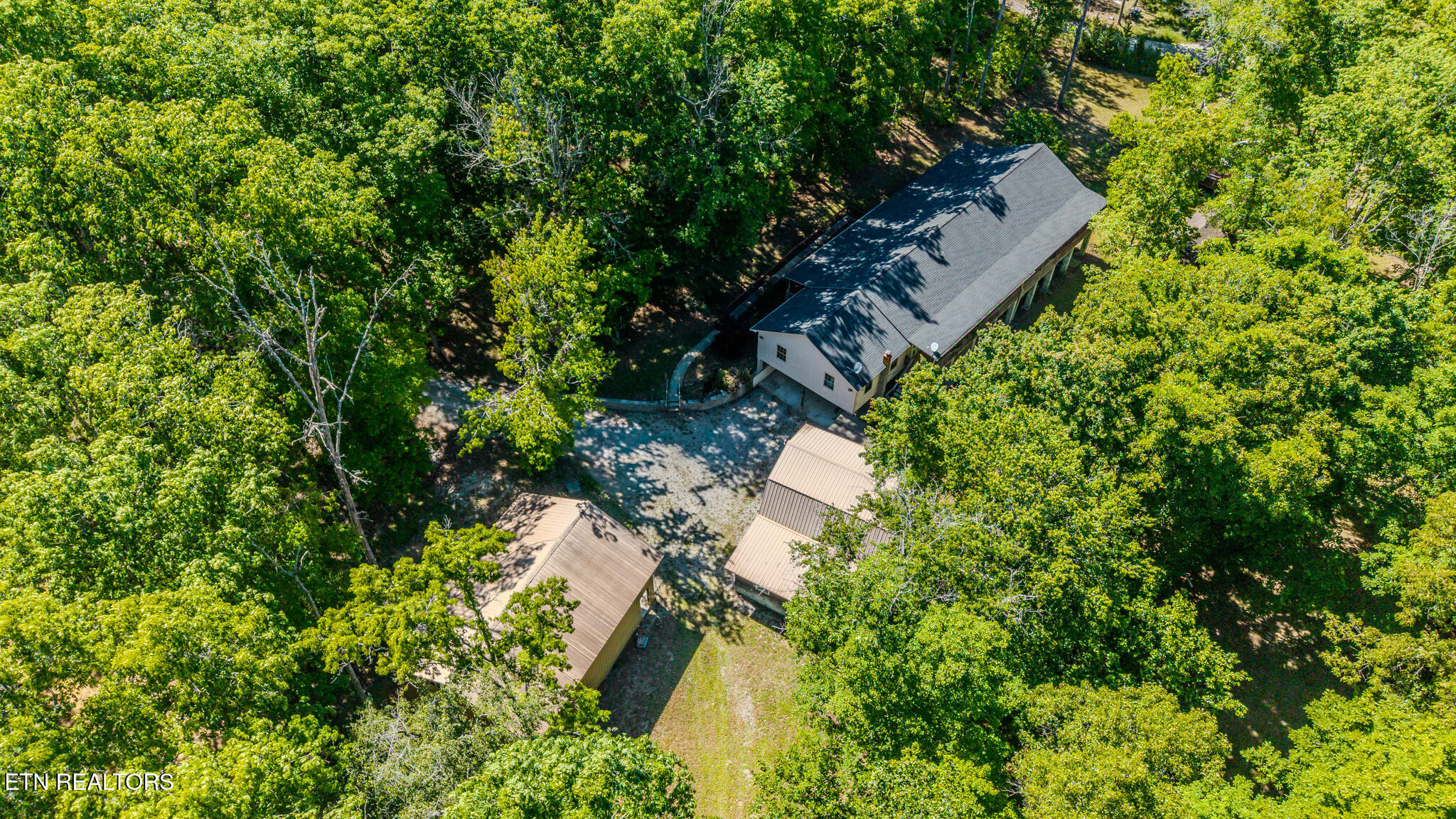 2112 Smith Mountain Road Rockwood TN 37854