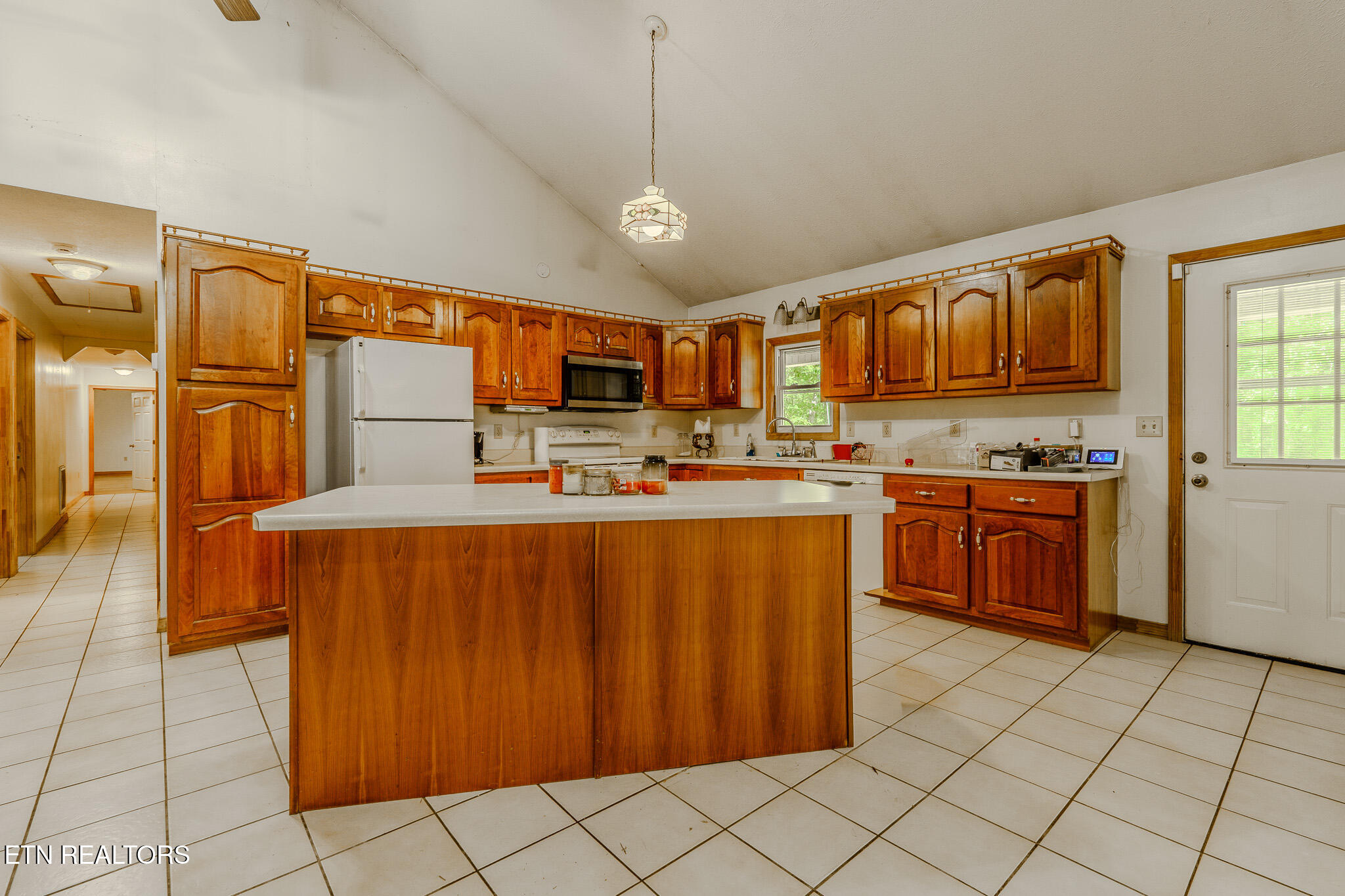 2112 Smith Mountain Road Rockwood TN 37854
