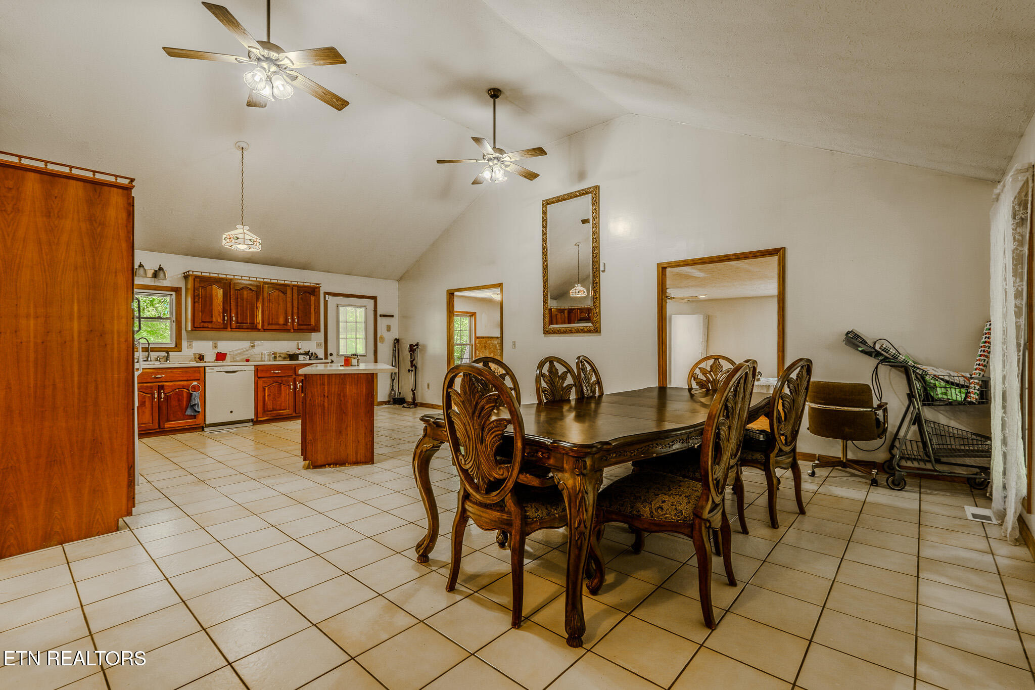 2112 Smith Mountain Road Rockwood TN 37854
