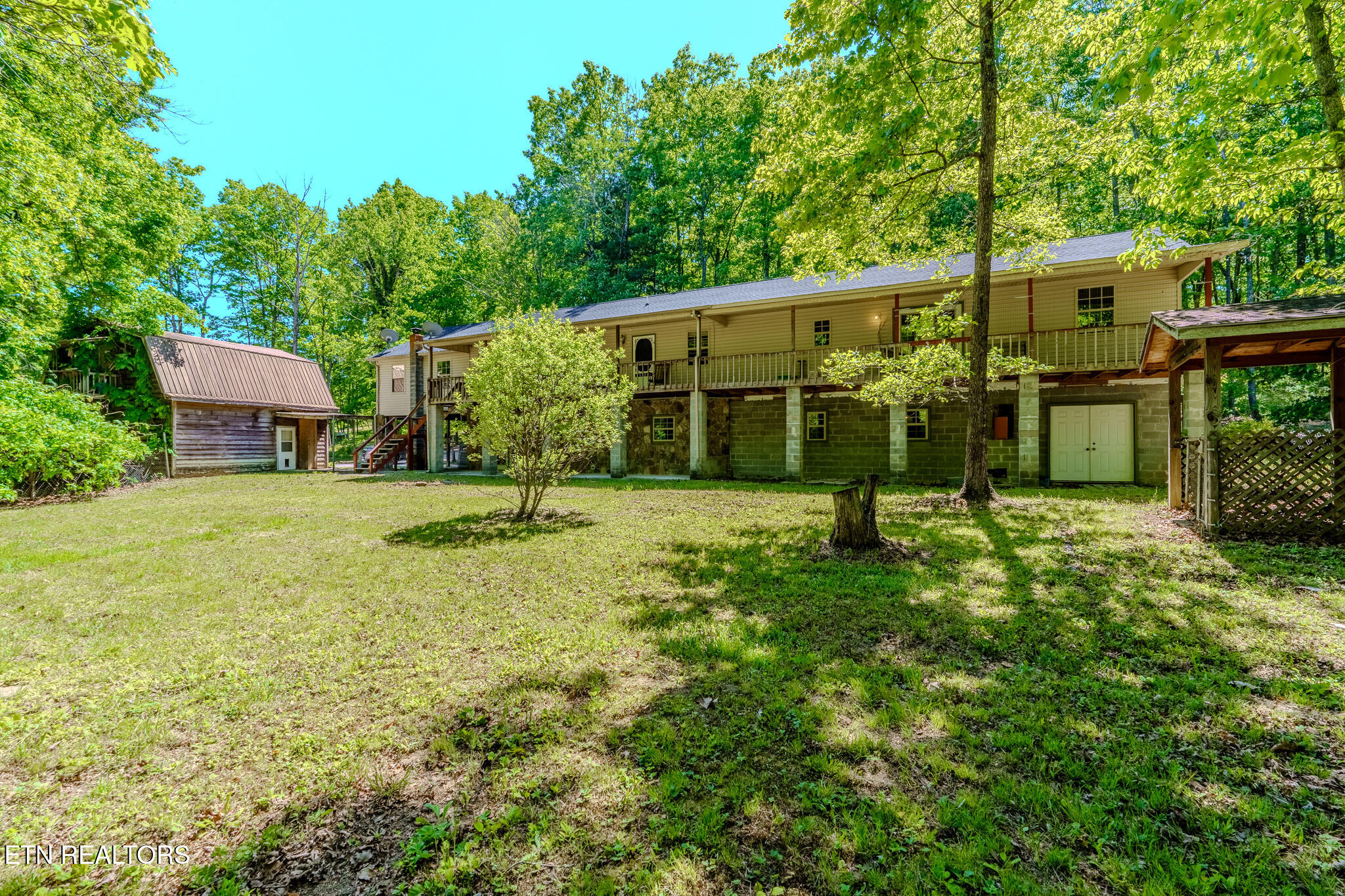 2112 Smith Mountain Road Rockwood TN 37854