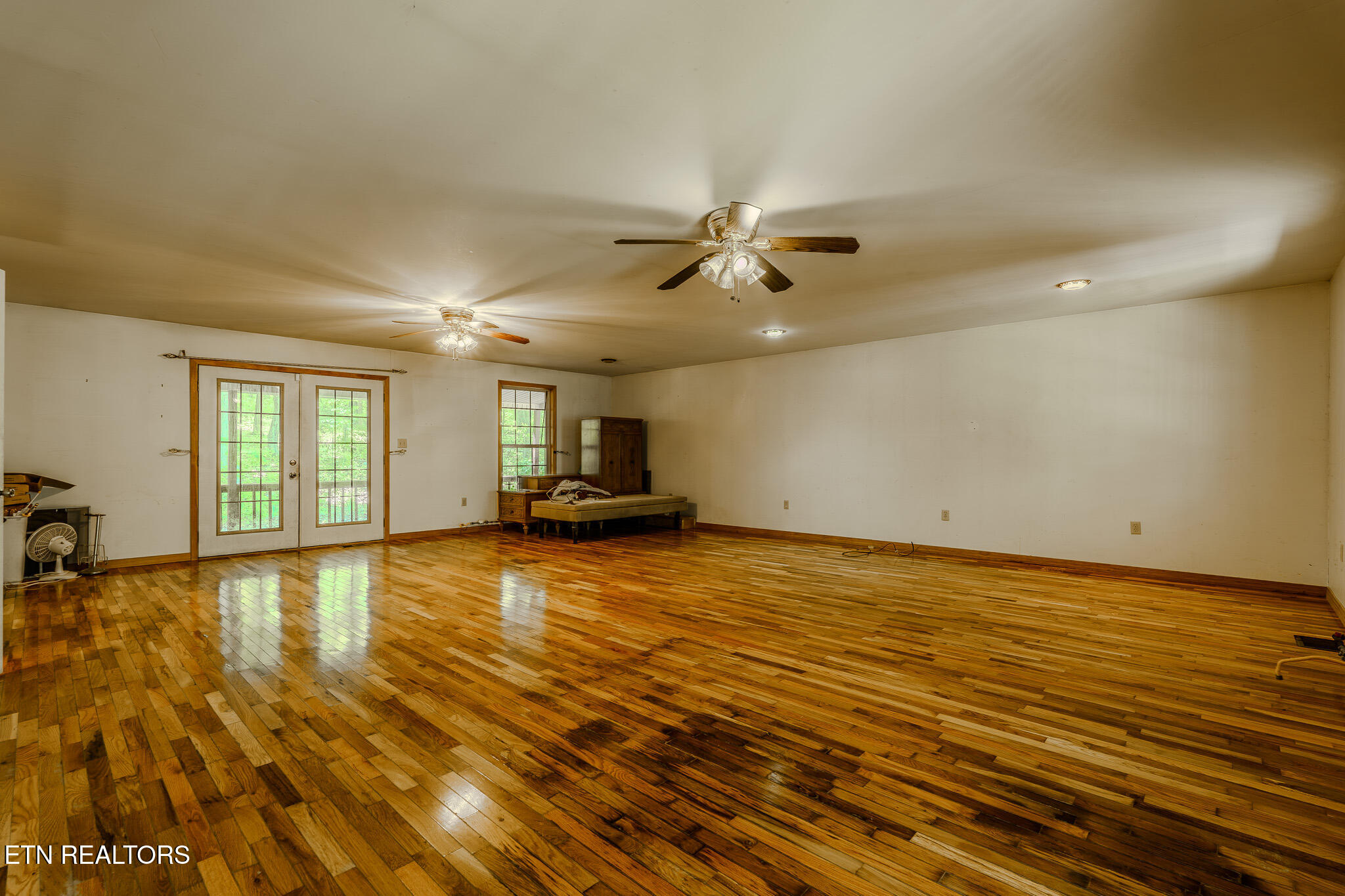 2112 Smith Mountain Road Rockwood TN 37854