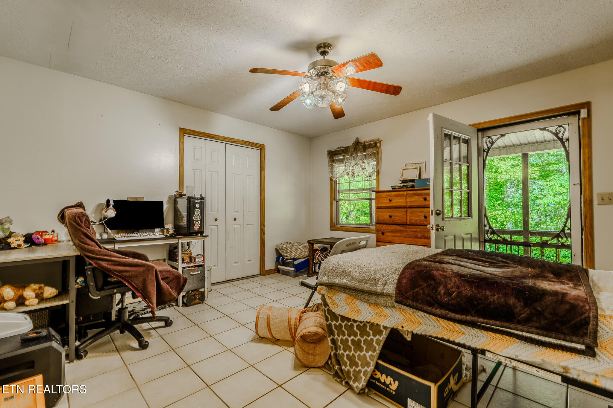 2112 Smith Mountain Road Rockwood TN 37854