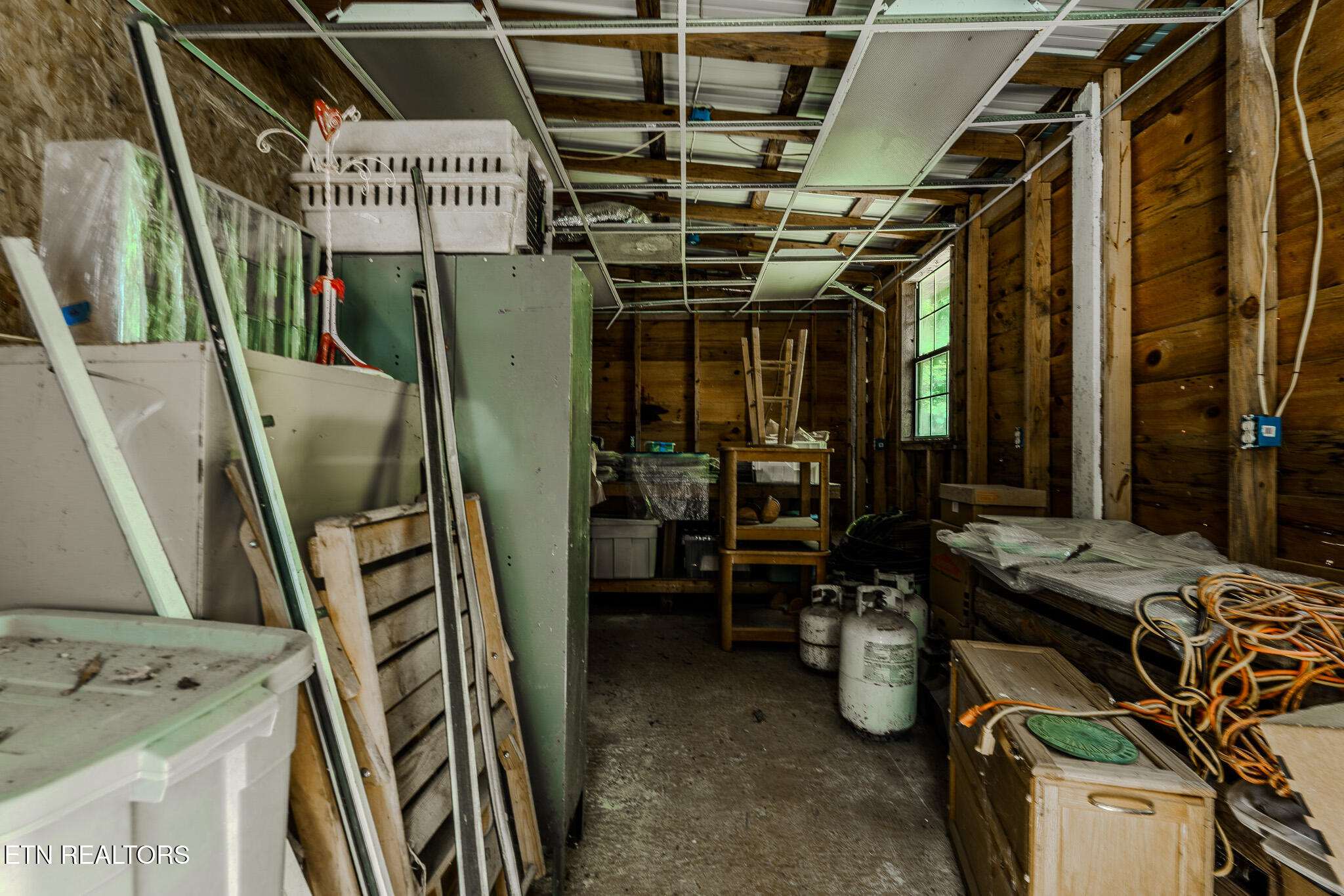 2112 Smith Mountain Road Rockwood TN 37854