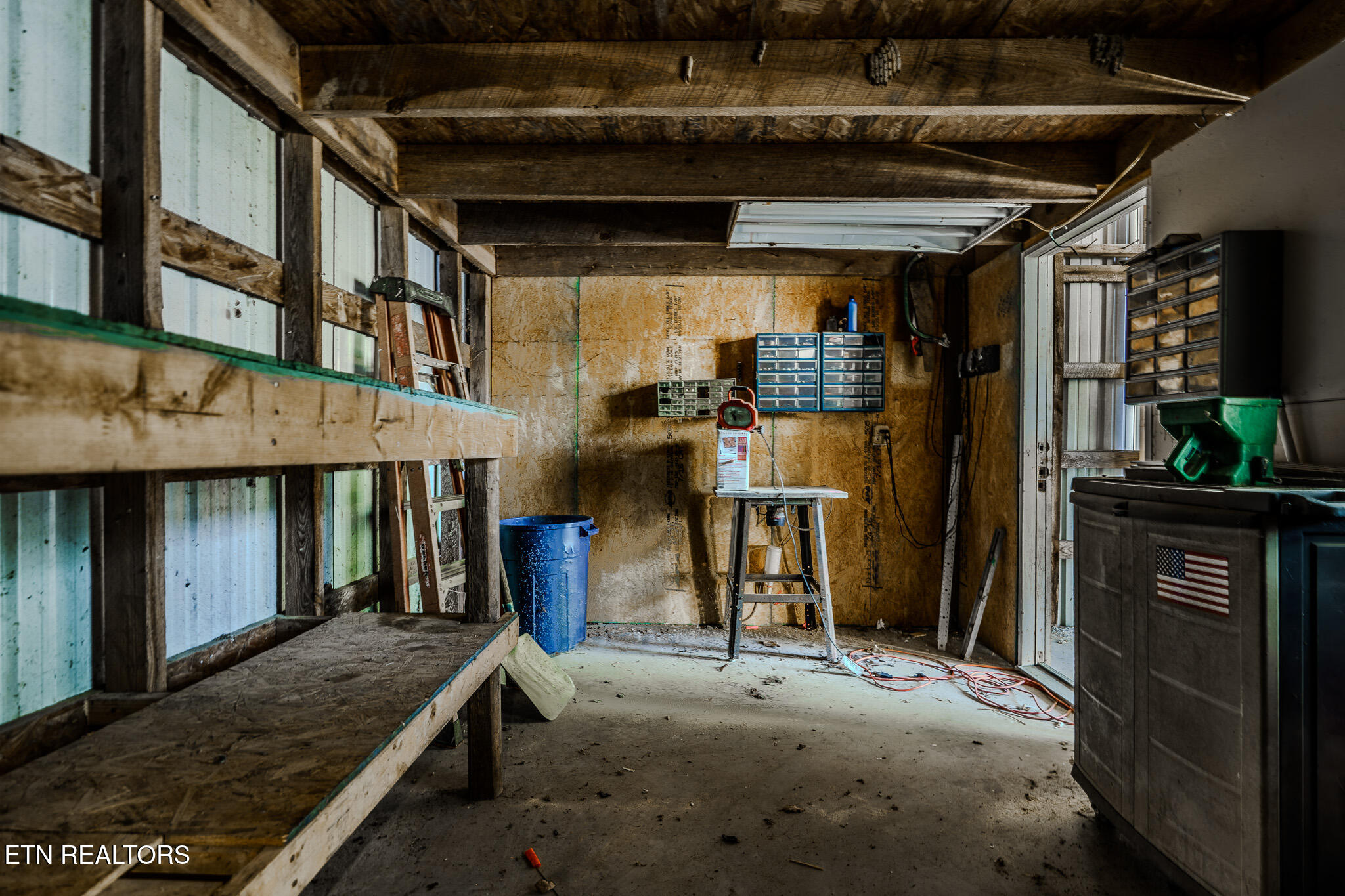 2112 Smith Mountain Road Rockwood TN 37854