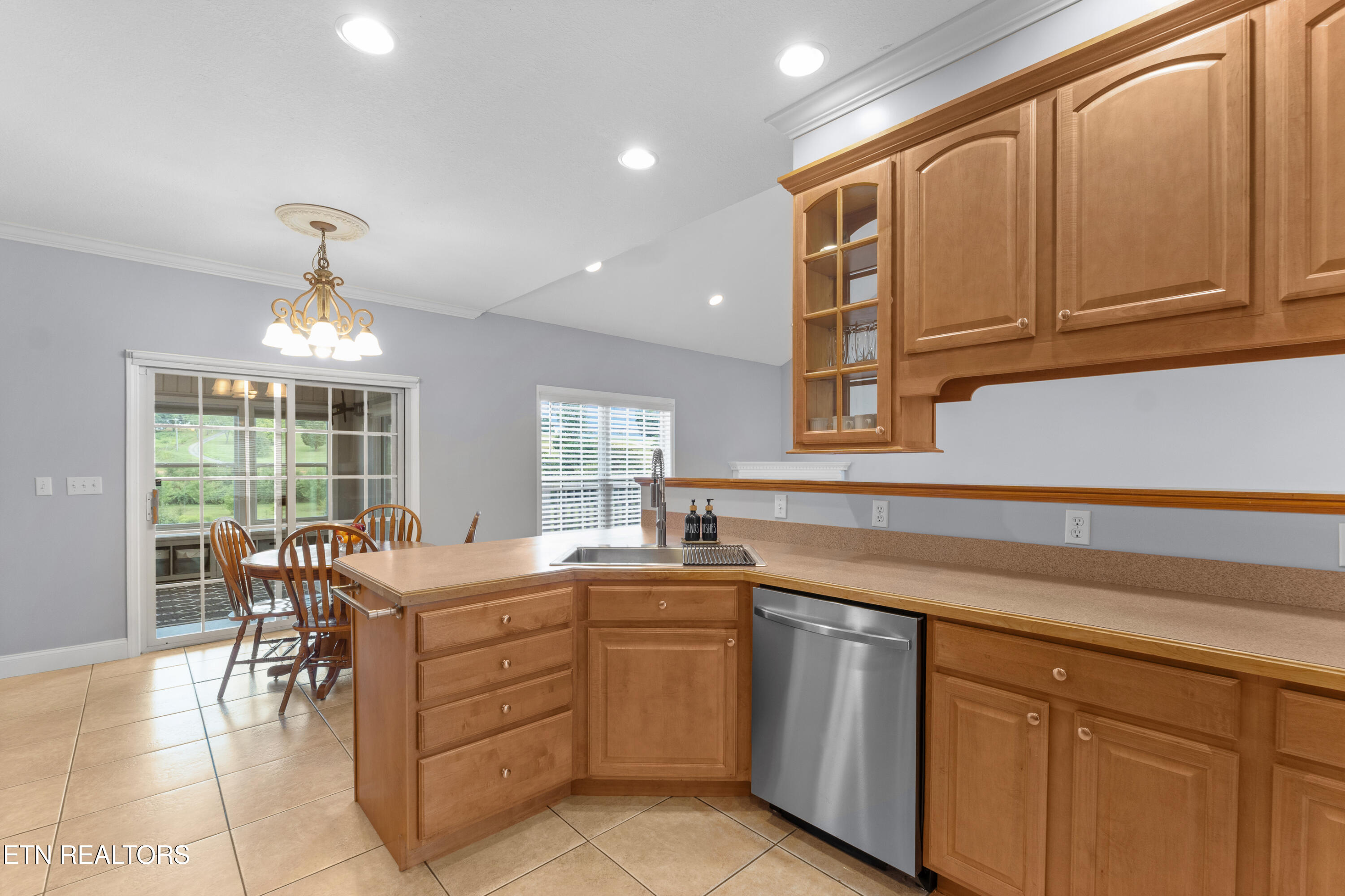 305 Pollys Way Maryville TN 37801