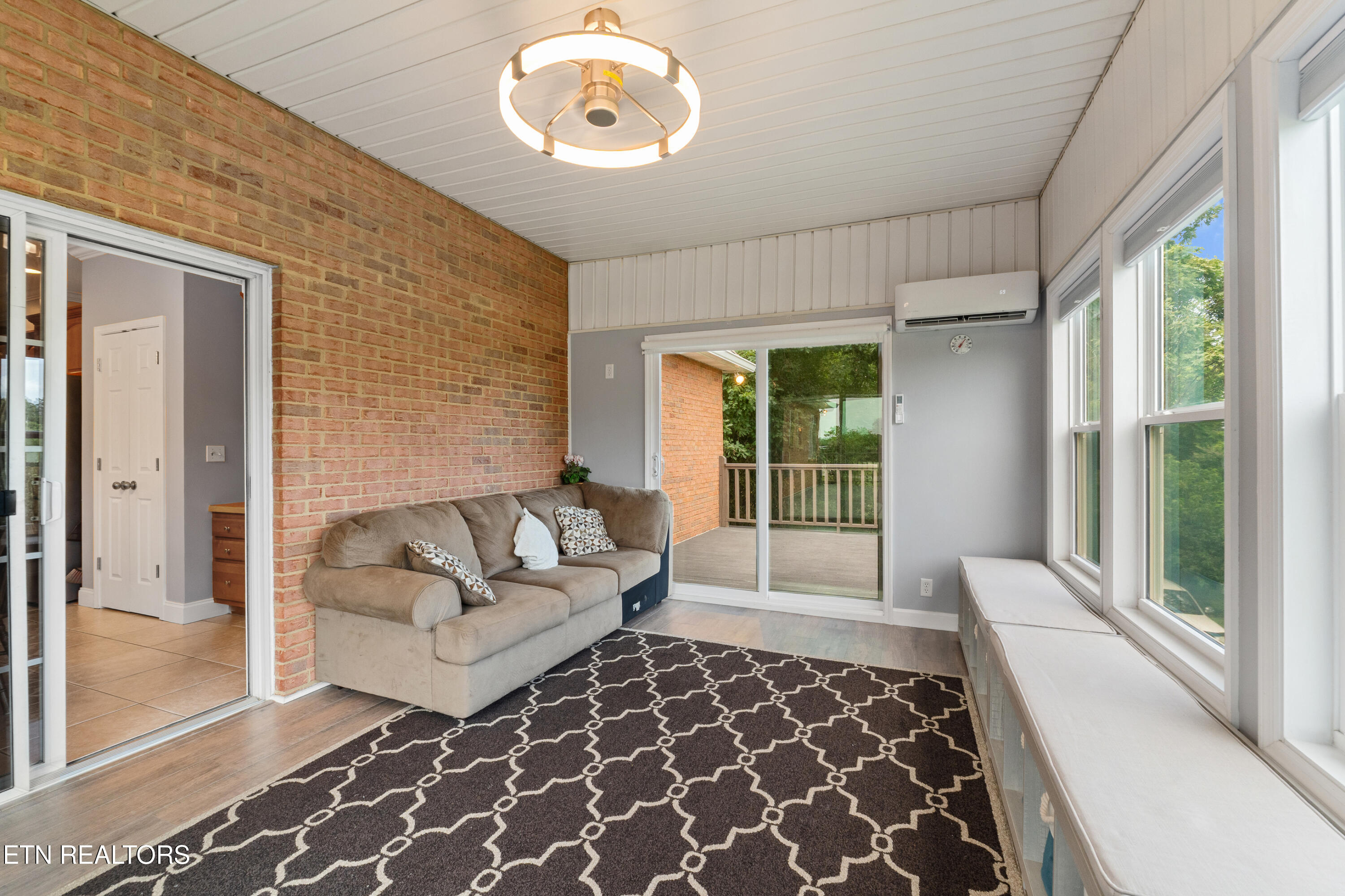 305 Pollys Way Maryville TN 37801