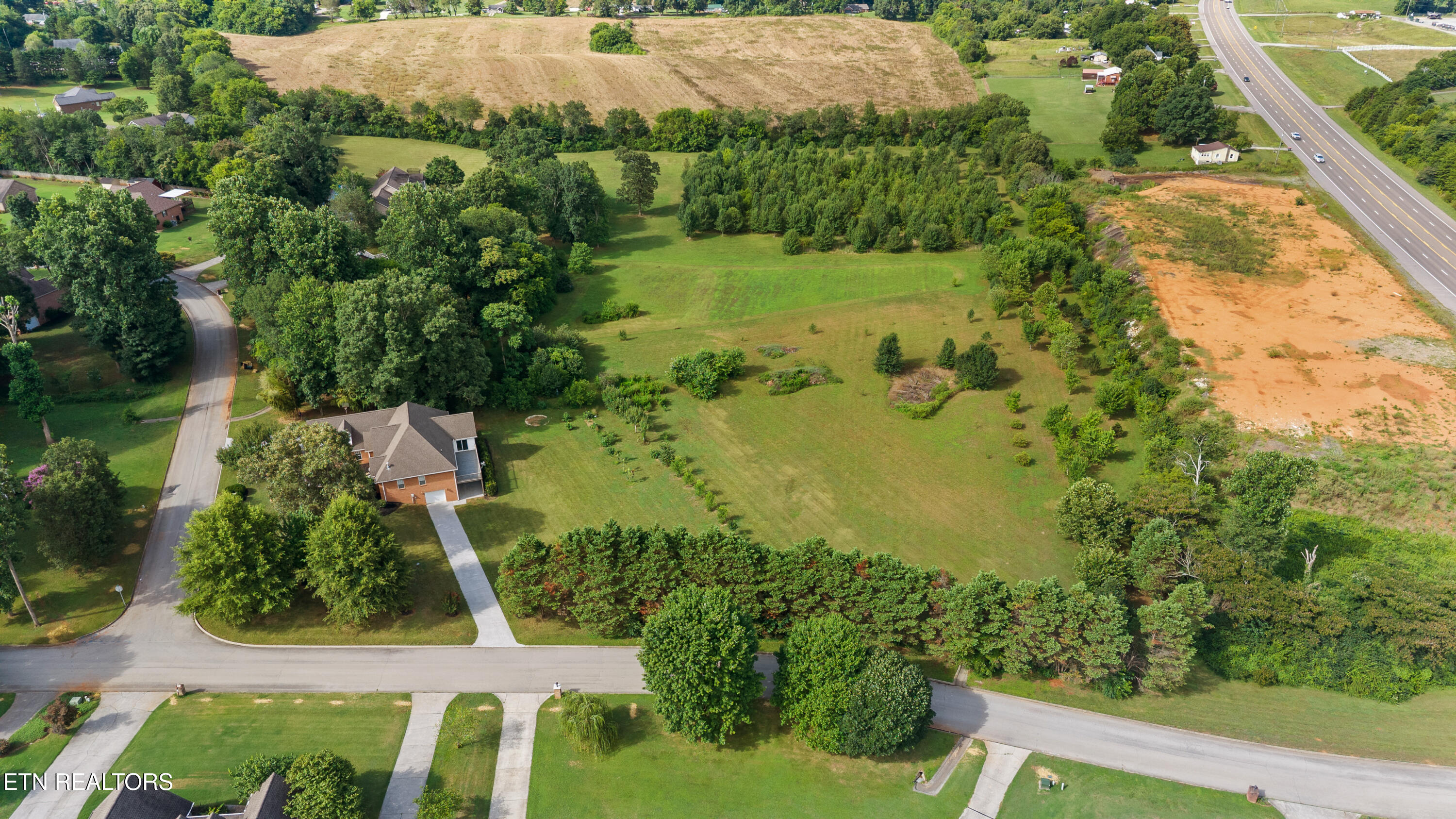 305 Pollys Way Maryville TN 37801