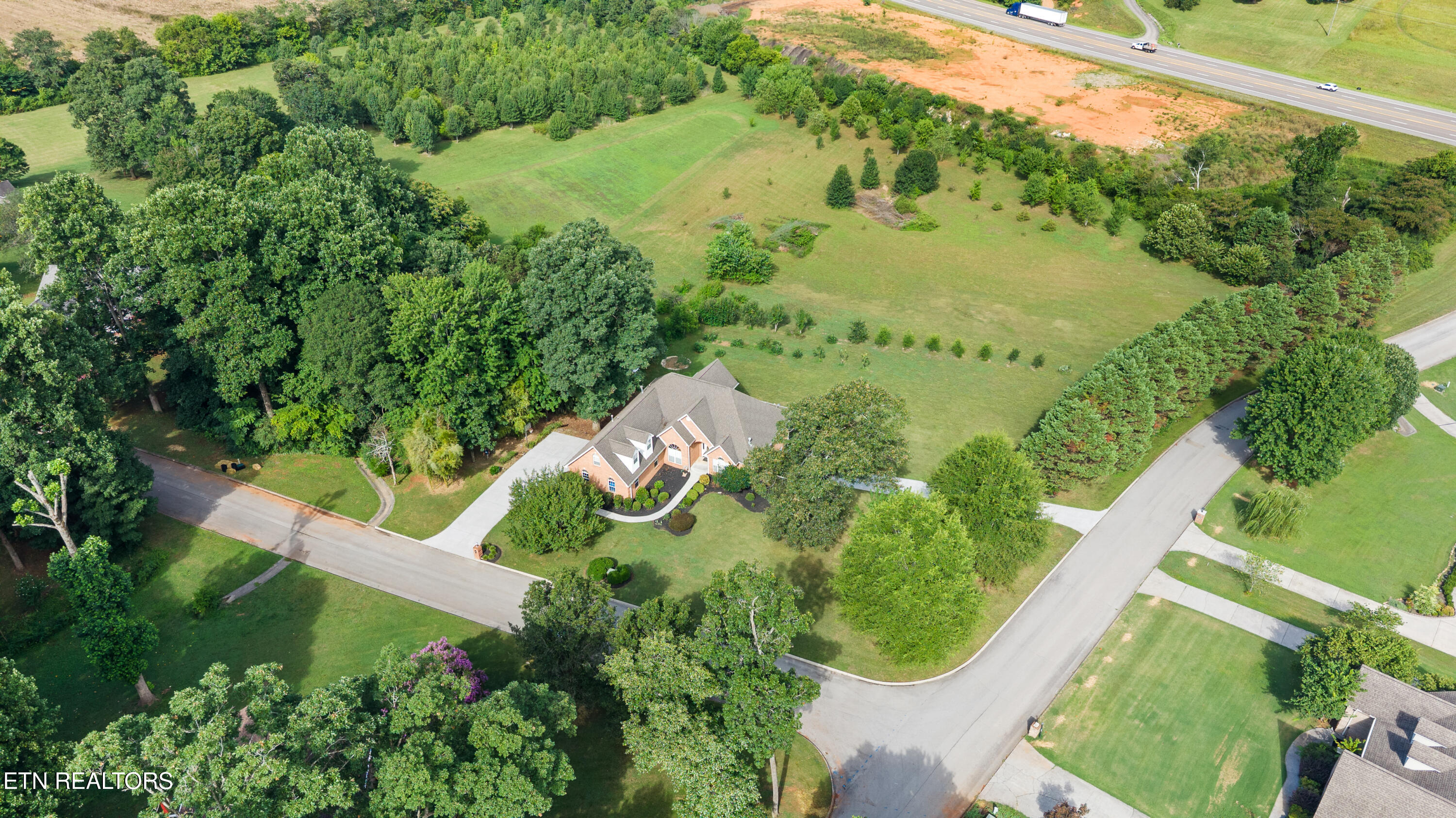 305 Pollys Way Maryville TN 37801