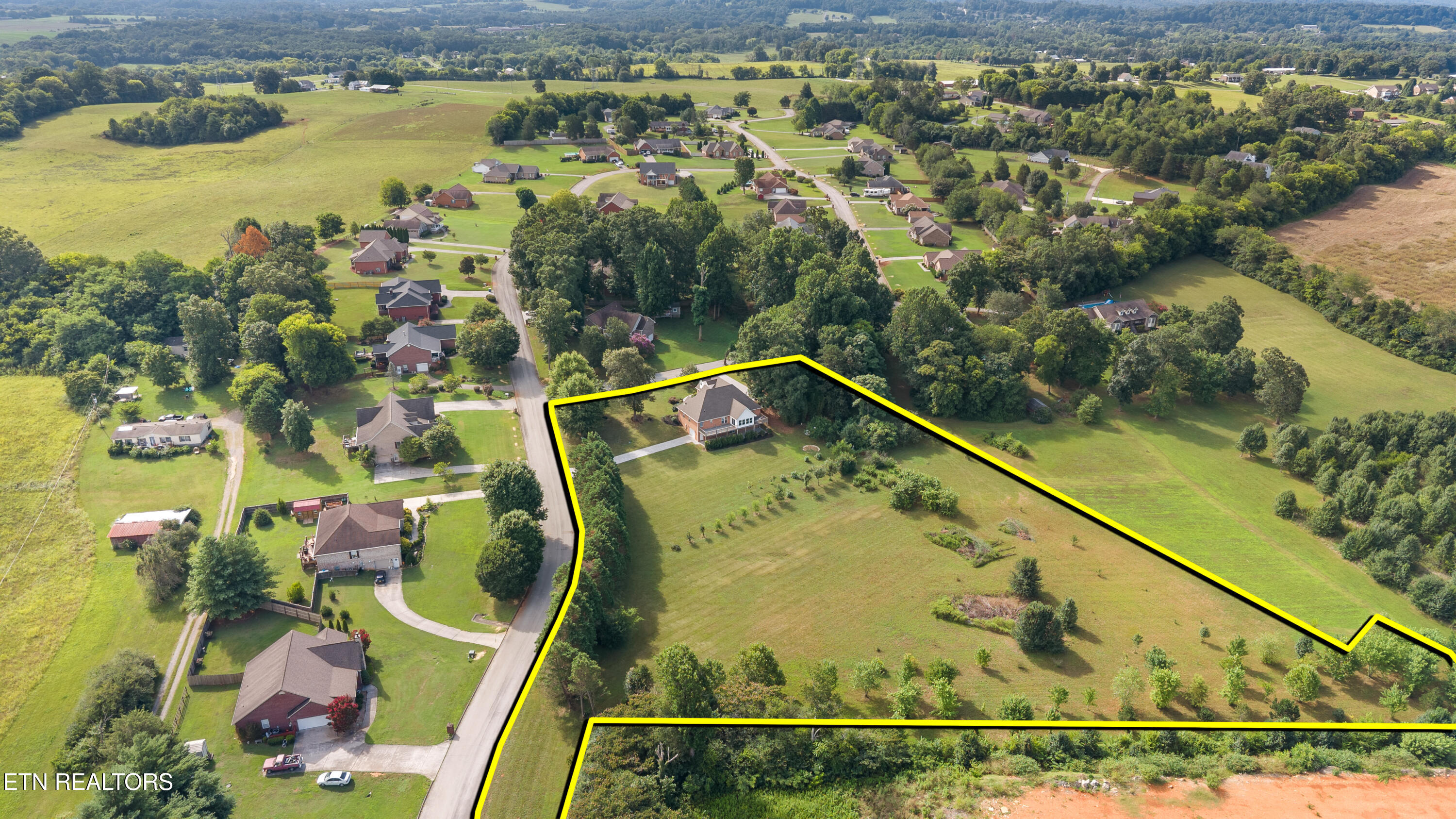 305 Pollys Way Maryville TN 37801