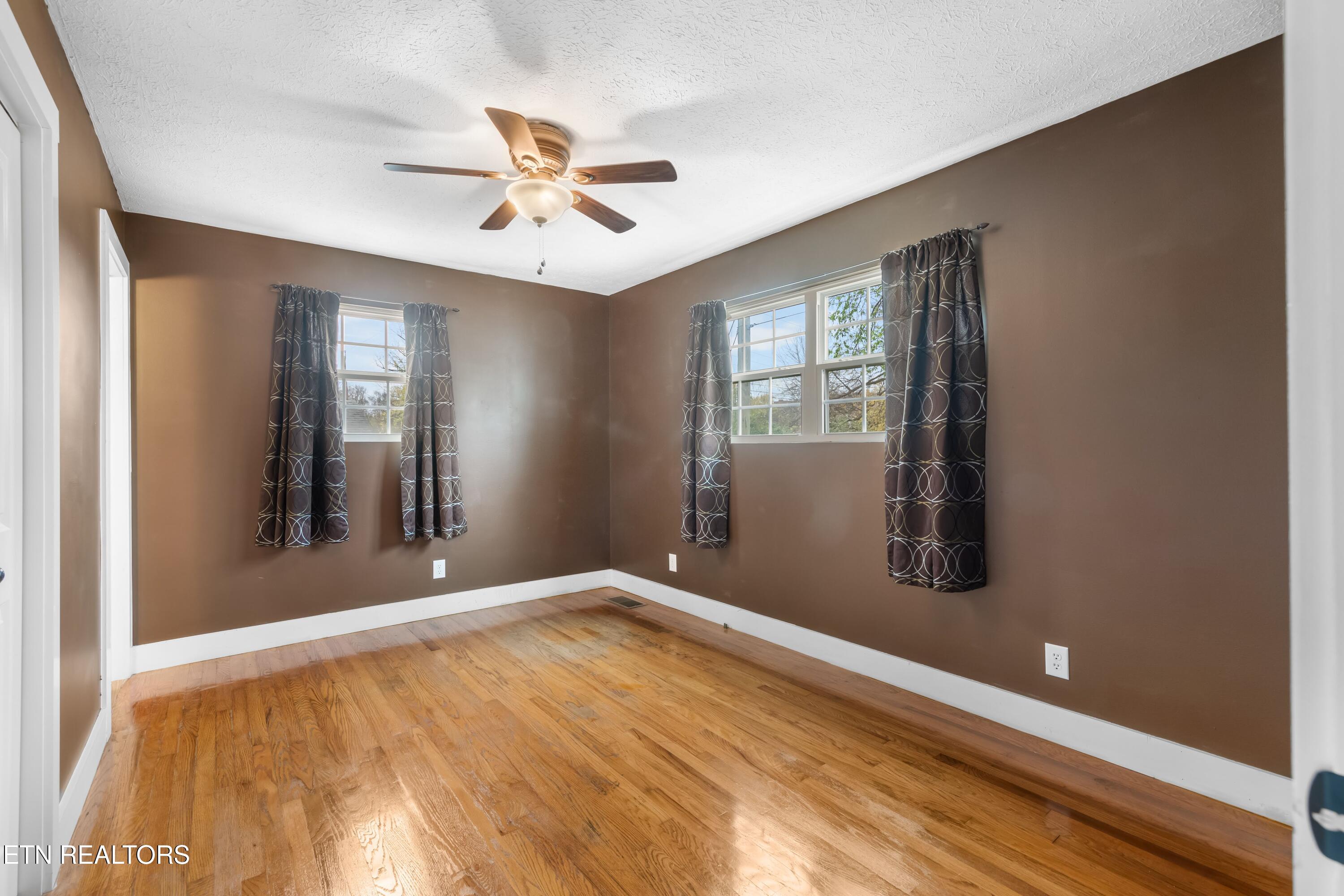 3221 Clearview Street Knoxville TN 37917