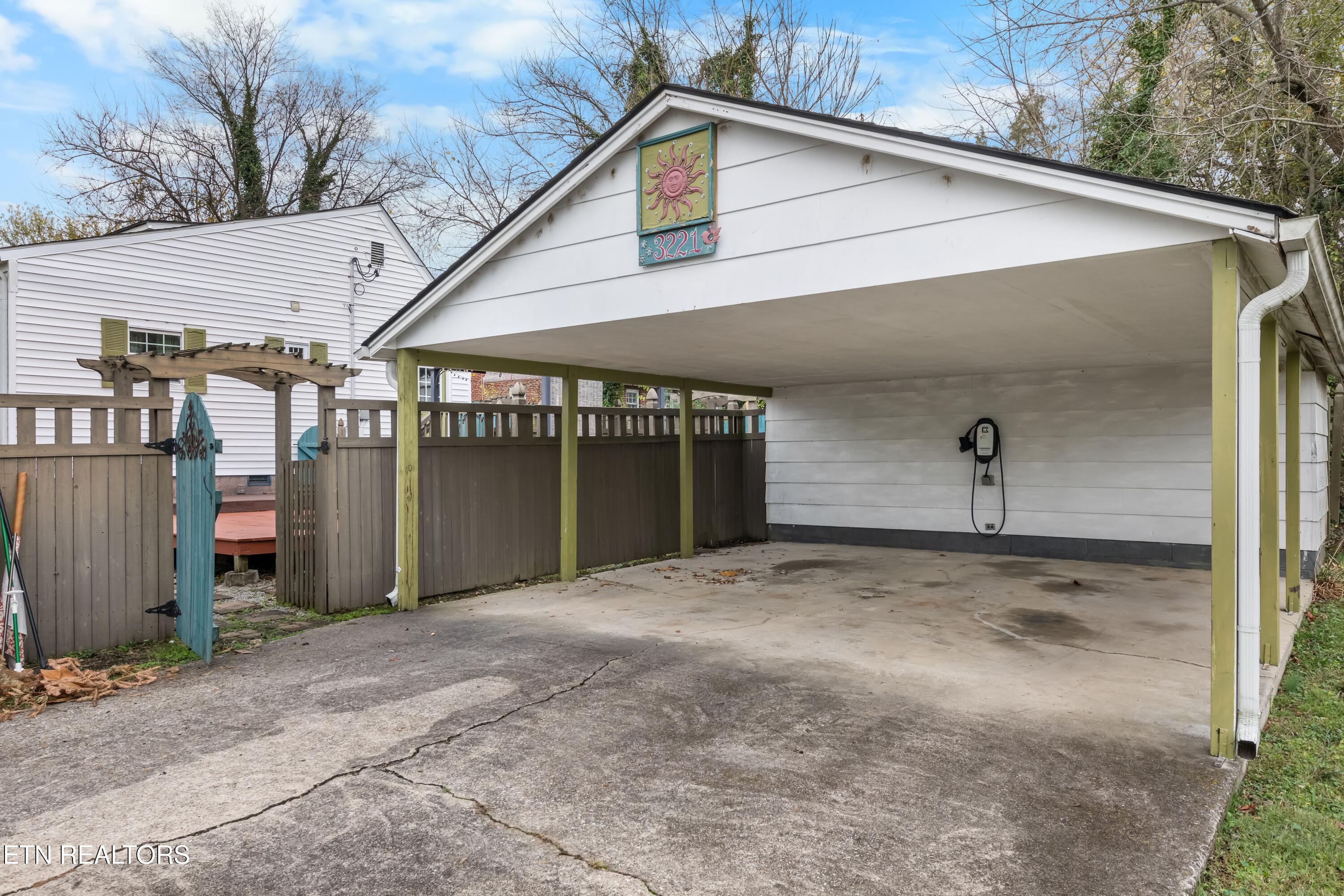 3221 Clearview Street Knoxville TN 37917