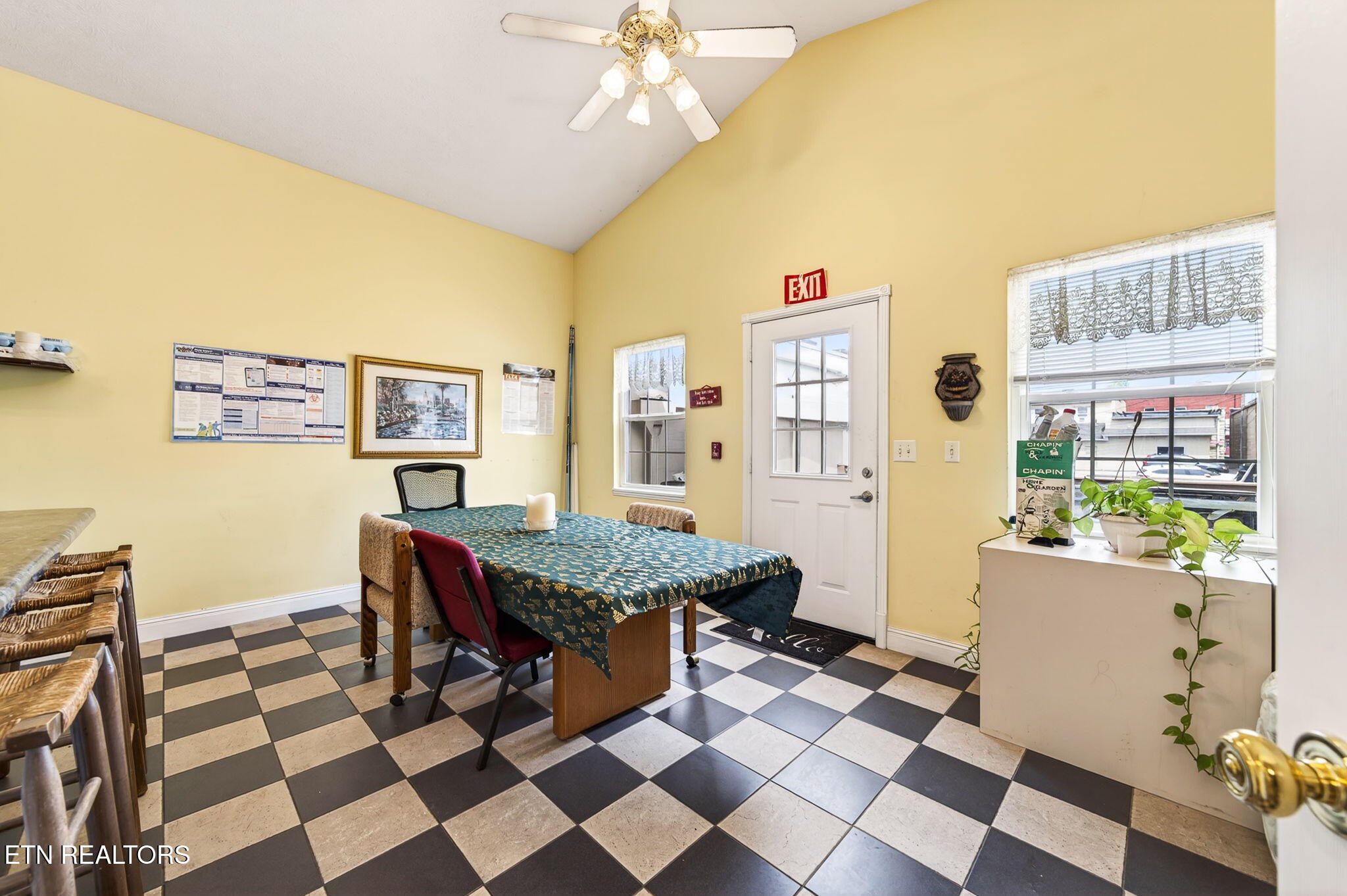 Crossville TN 38555