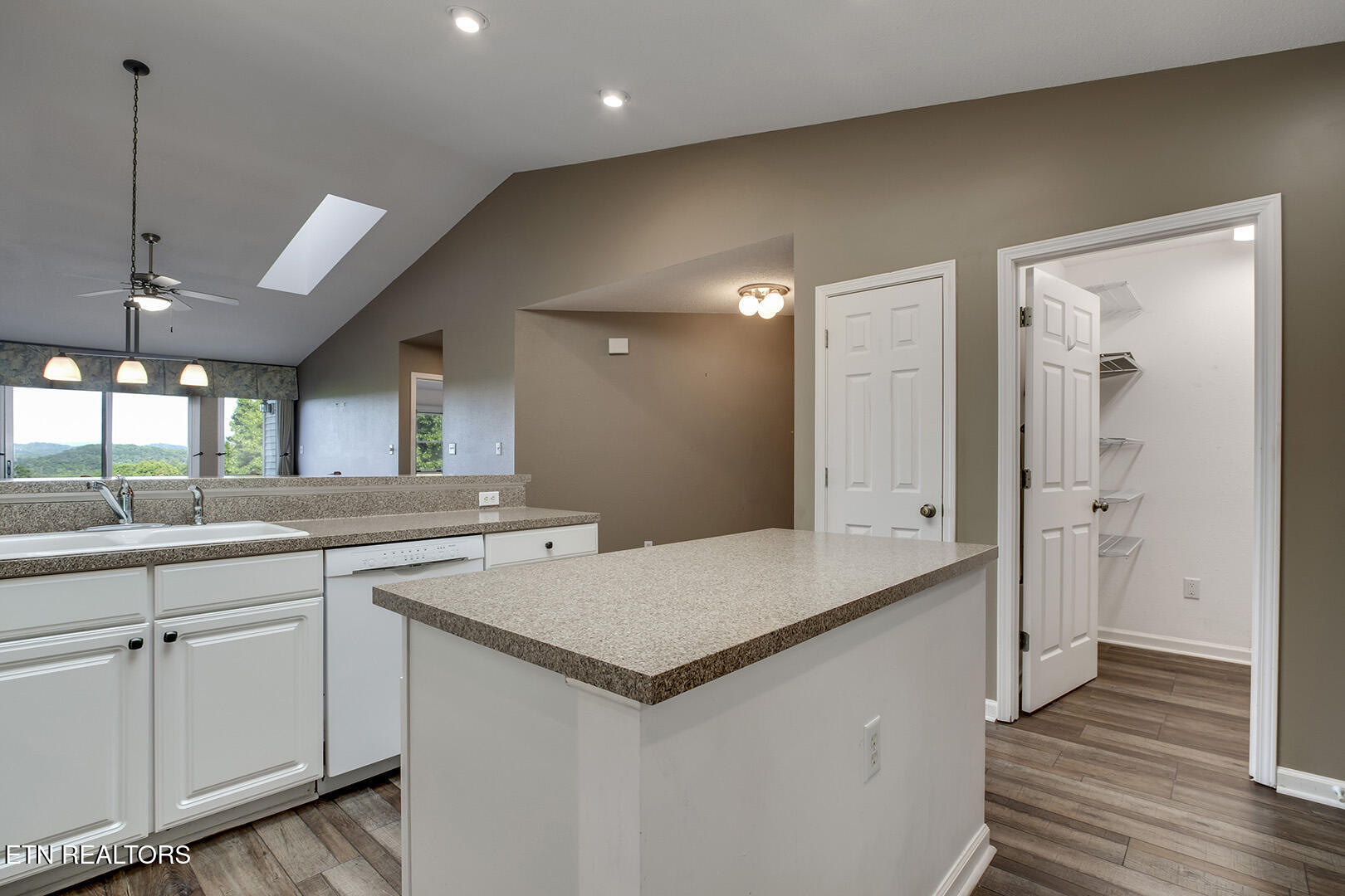 509 Cimarron Circle Loudon TN 37774