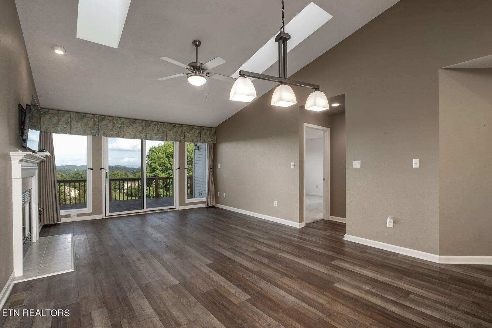 509 Cimarron Circle Loudon TN 37774