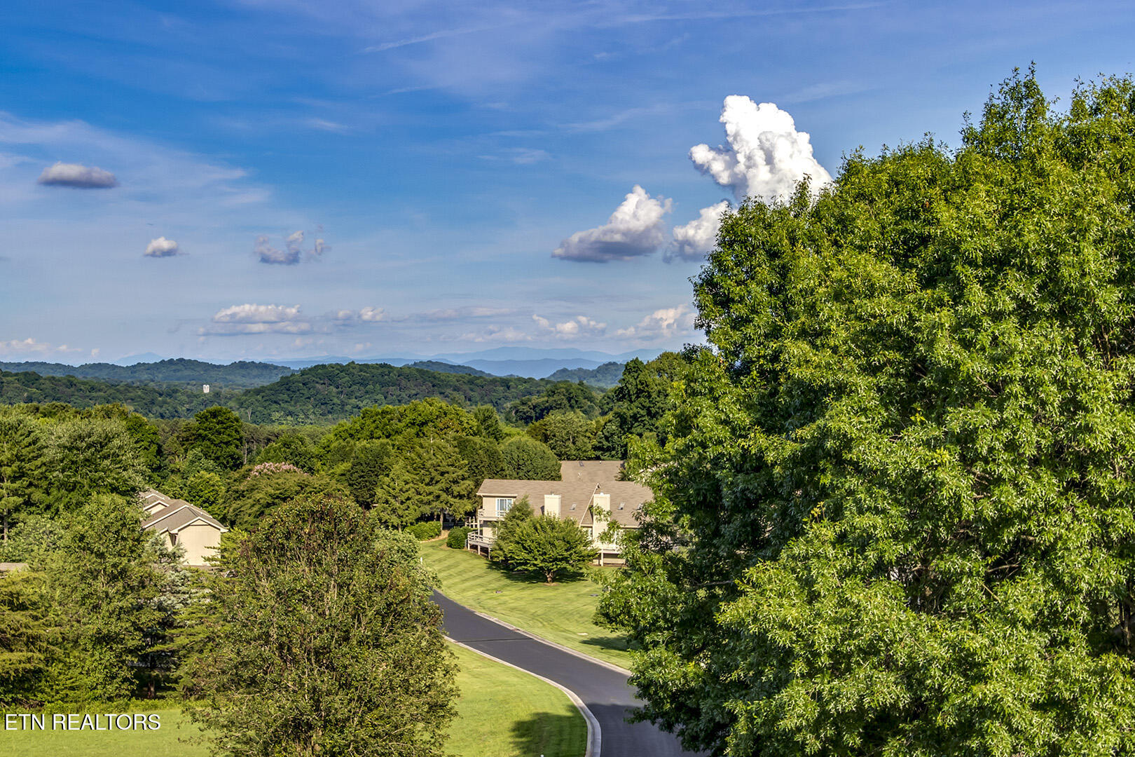 509 Cimarron Circle Loudon TN 37774