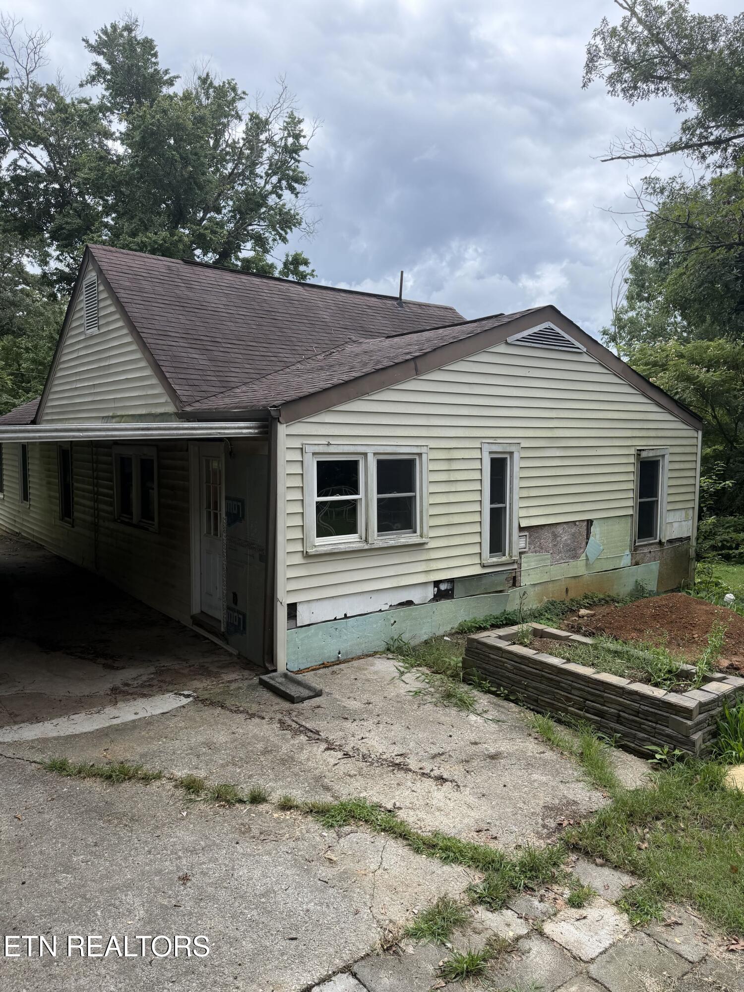 419 S Burchfield Lane Maryville TN 37803