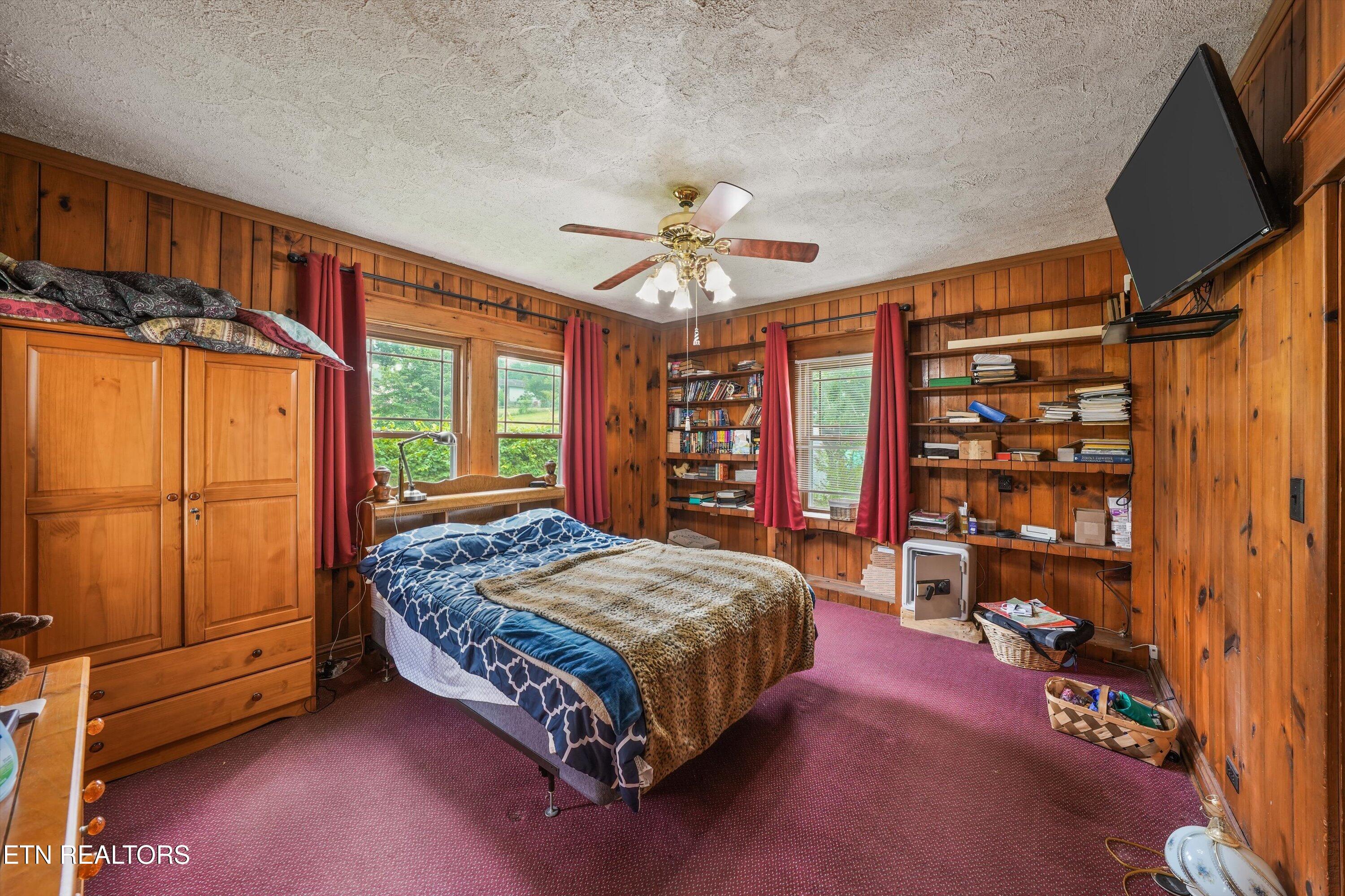 718 N Kingston Avenue Rockwood TN 37854