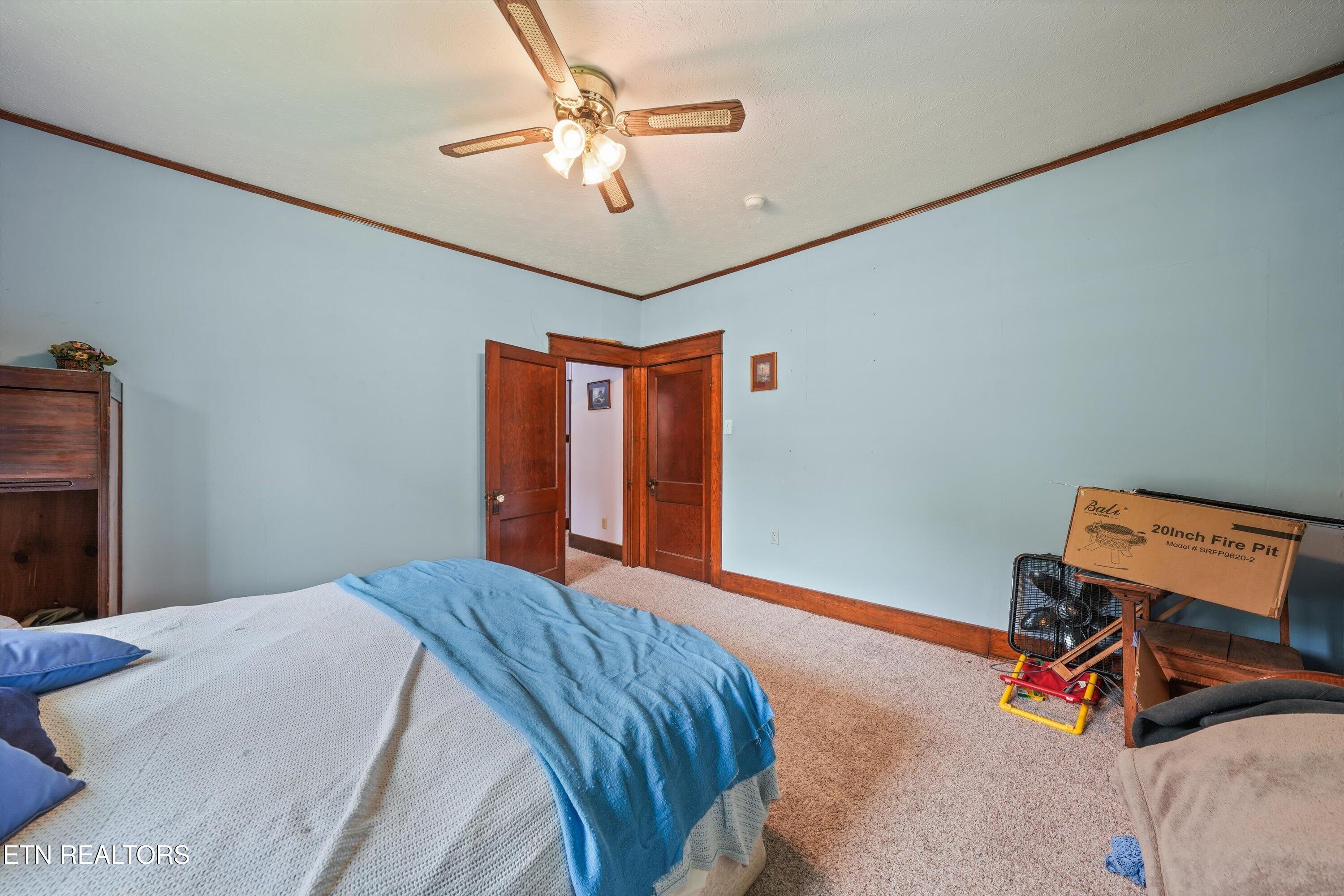 718 N Kingston Avenue Rockwood TN 37854