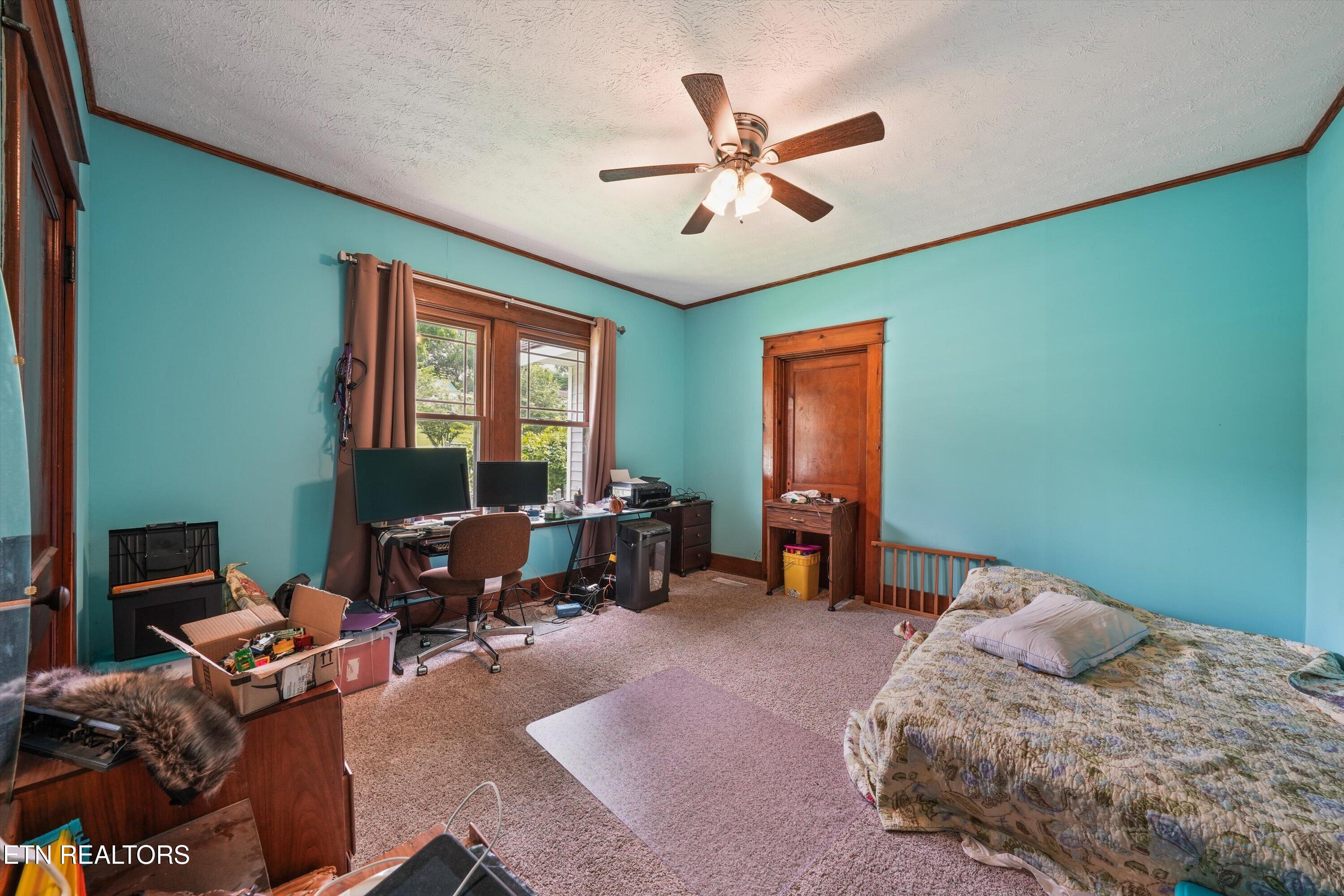 718 N Kingston Avenue Rockwood TN 37854