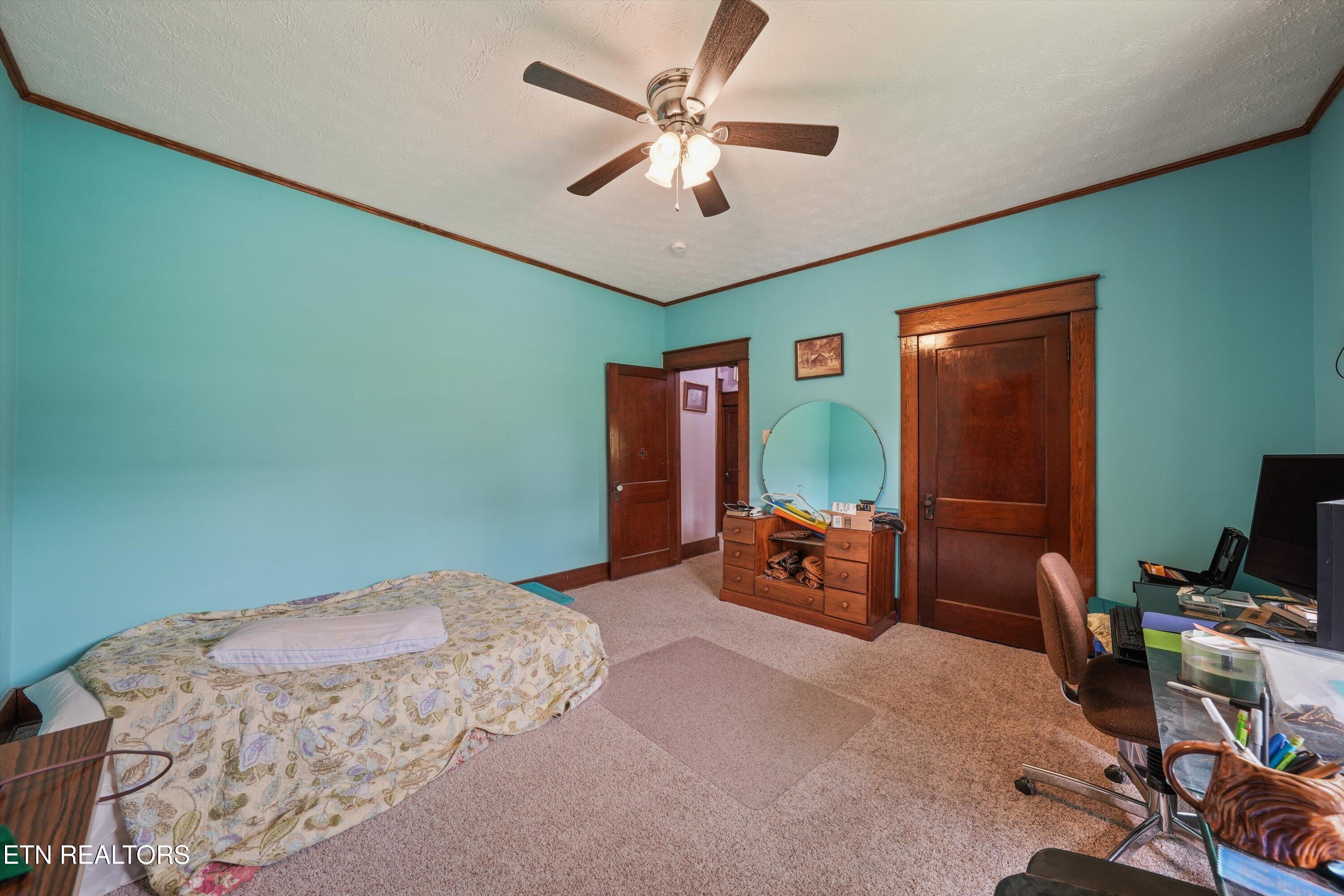718 N Kingston Avenue Rockwood TN 37854