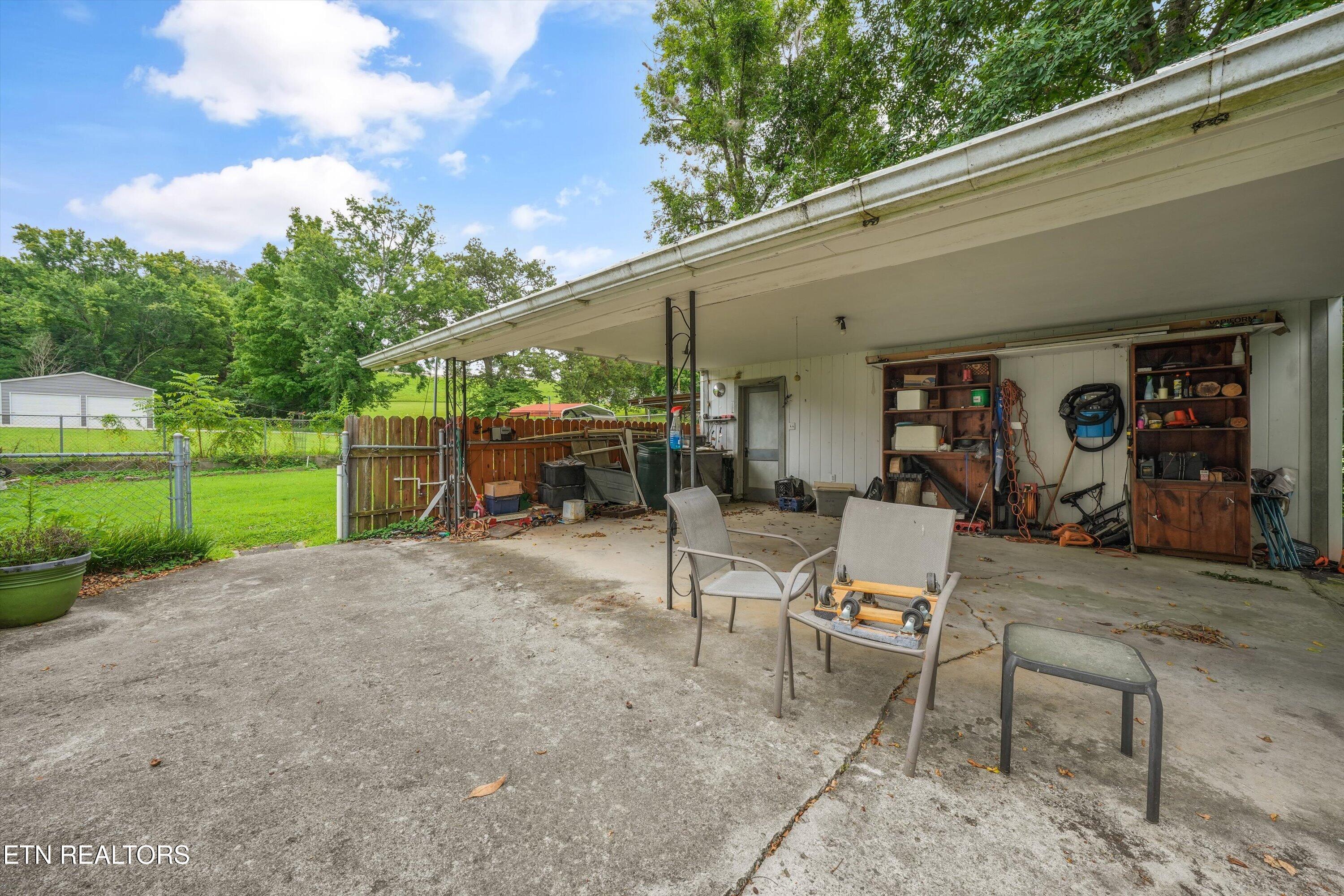 718 N Kingston Avenue Rockwood TN 37854