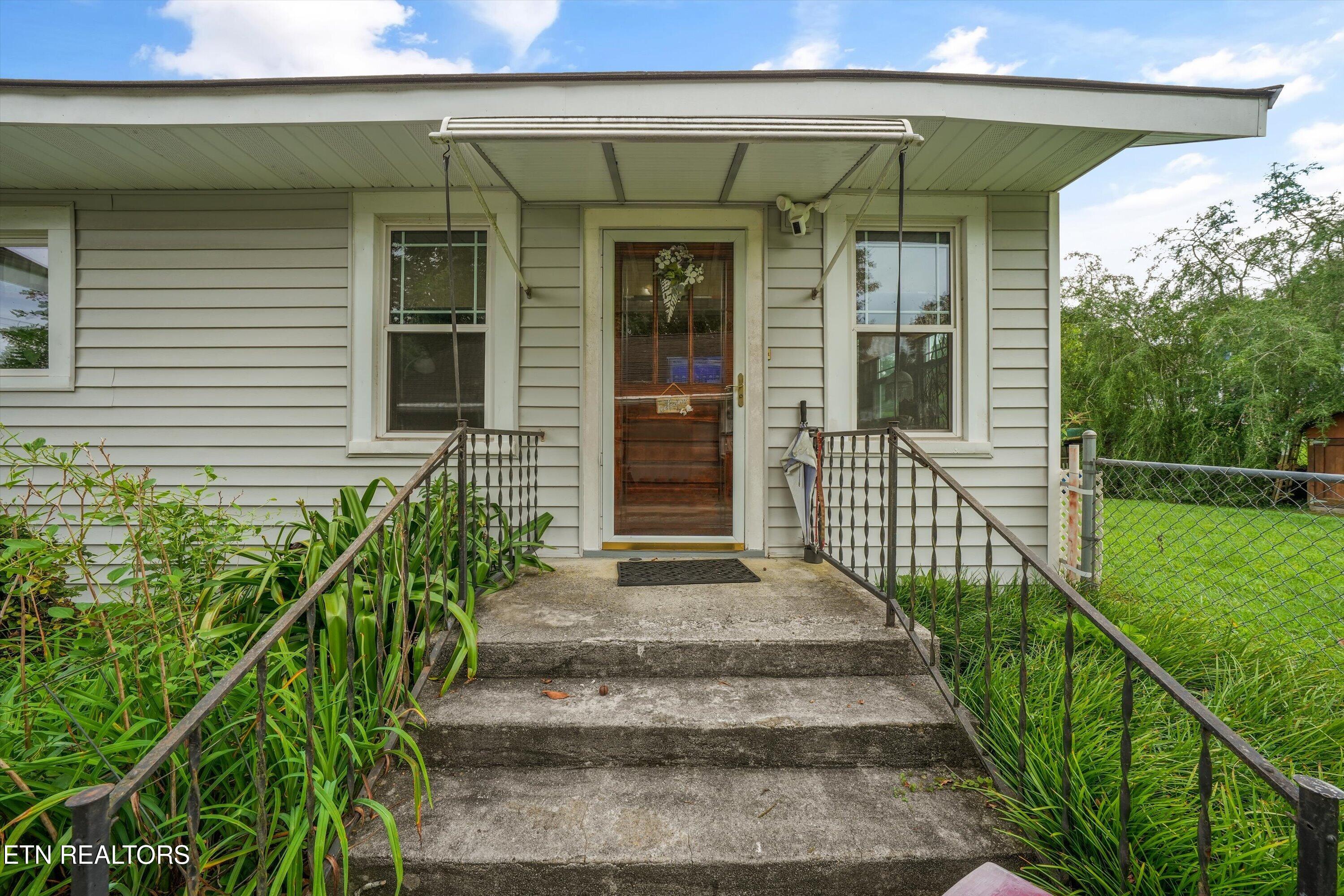 718 N Kingston Avenue Rockwood TN 37854