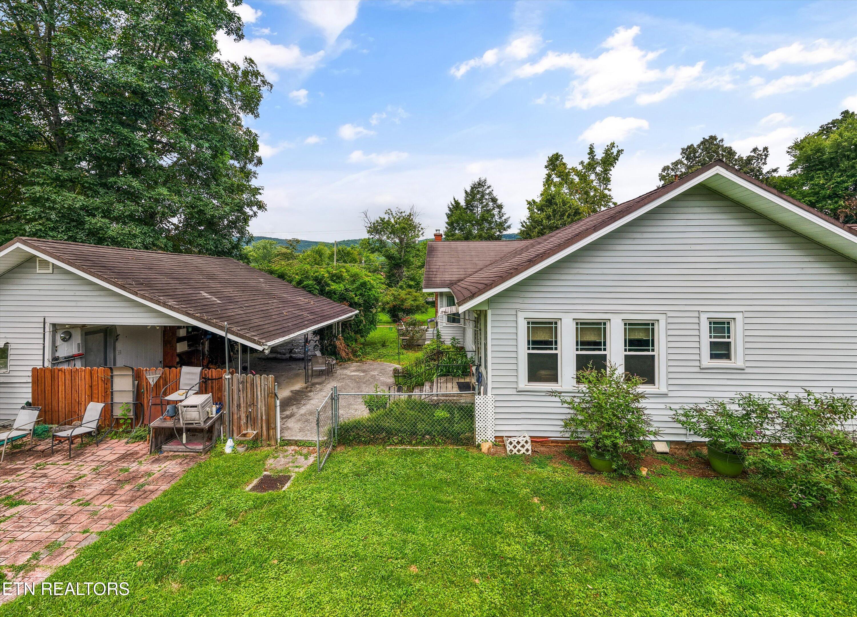 718 N Kingston Avenue Rockwood TN 37854