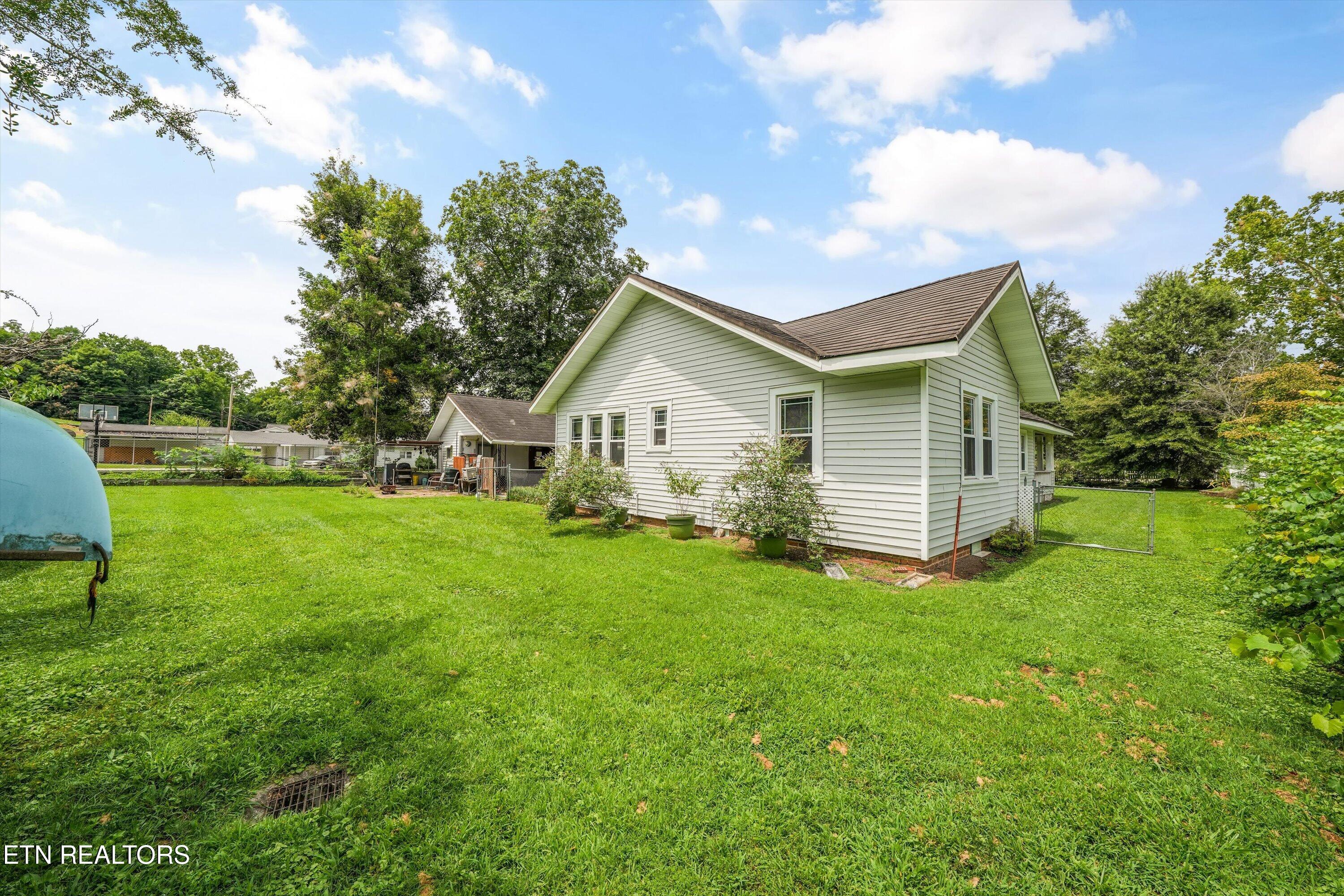 718 N Kingston Avenue Rockwood TN 37854