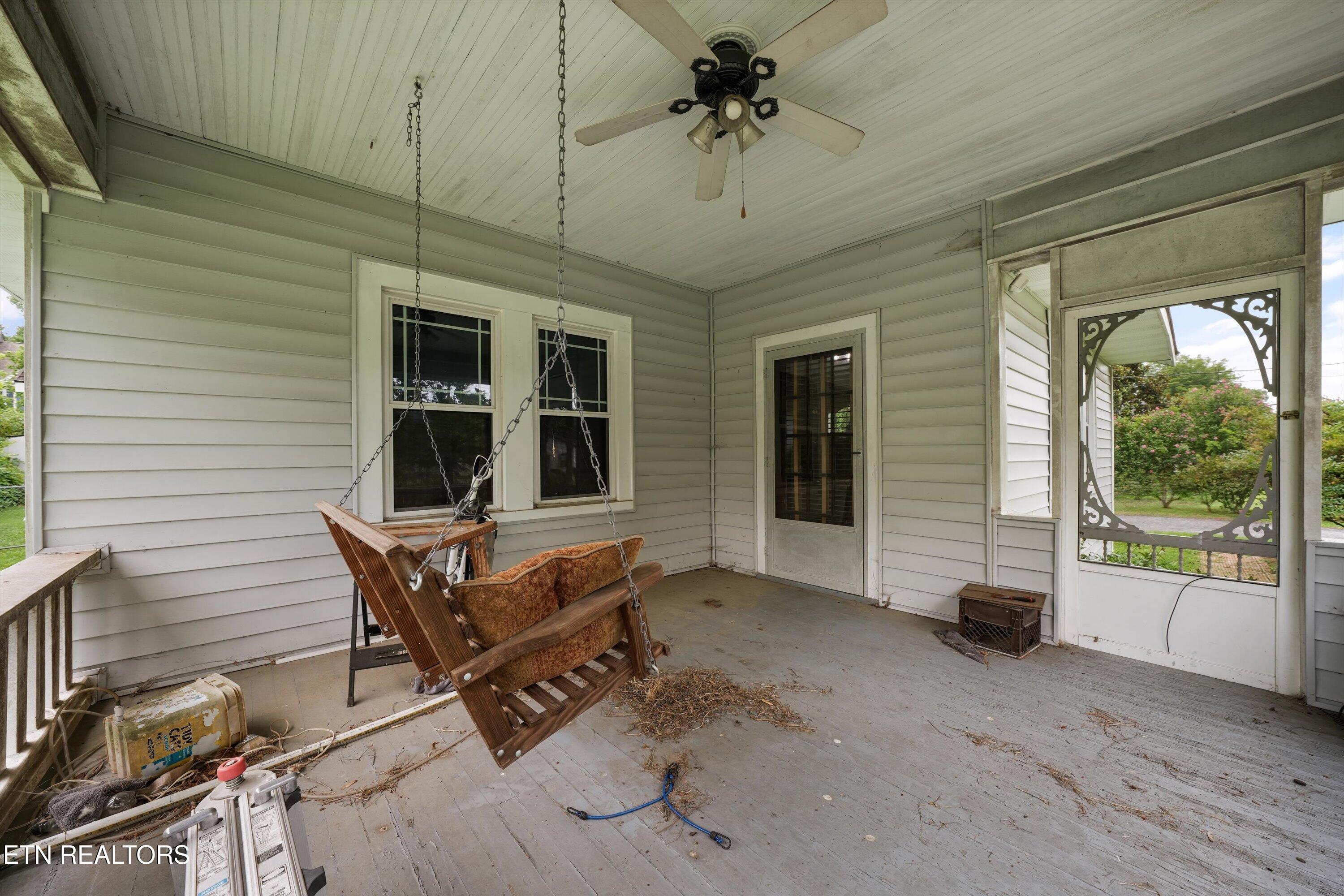 718 N Kingston Avenue Rockwood TN 37854