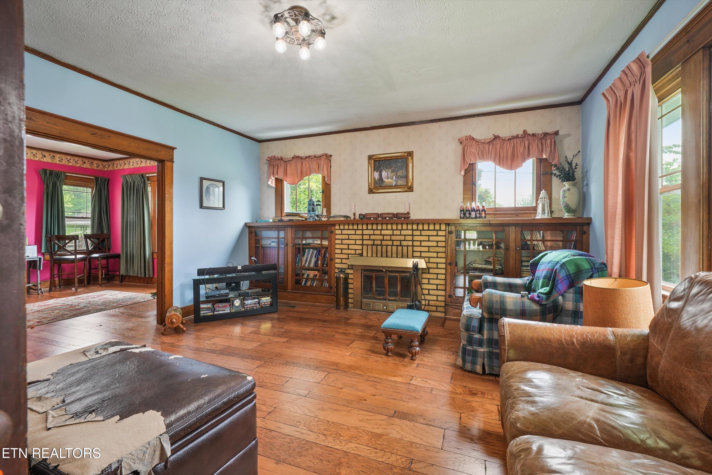 718 N Kingston Avenue Rockwood TN 37854