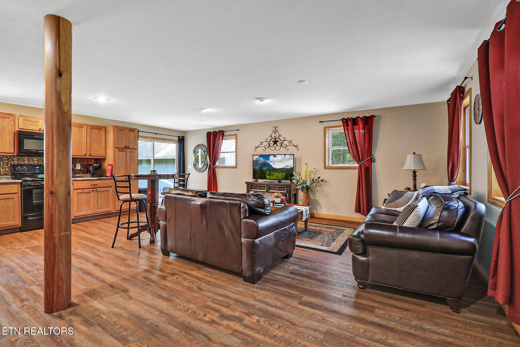 213 Crouch Branch Lane Allardt TN 38504