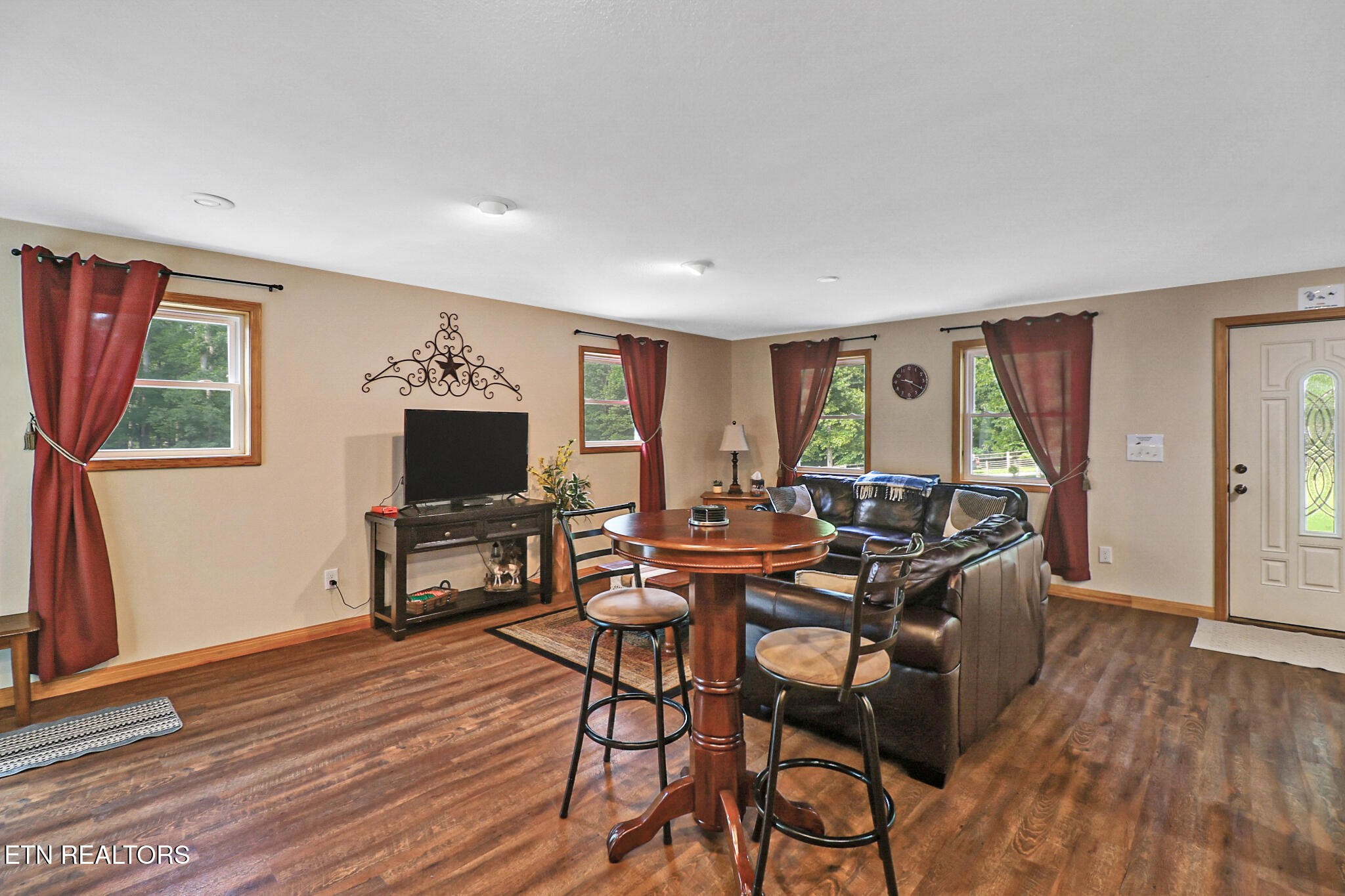 213 Crouch Branch Lane Allardt TN 38504