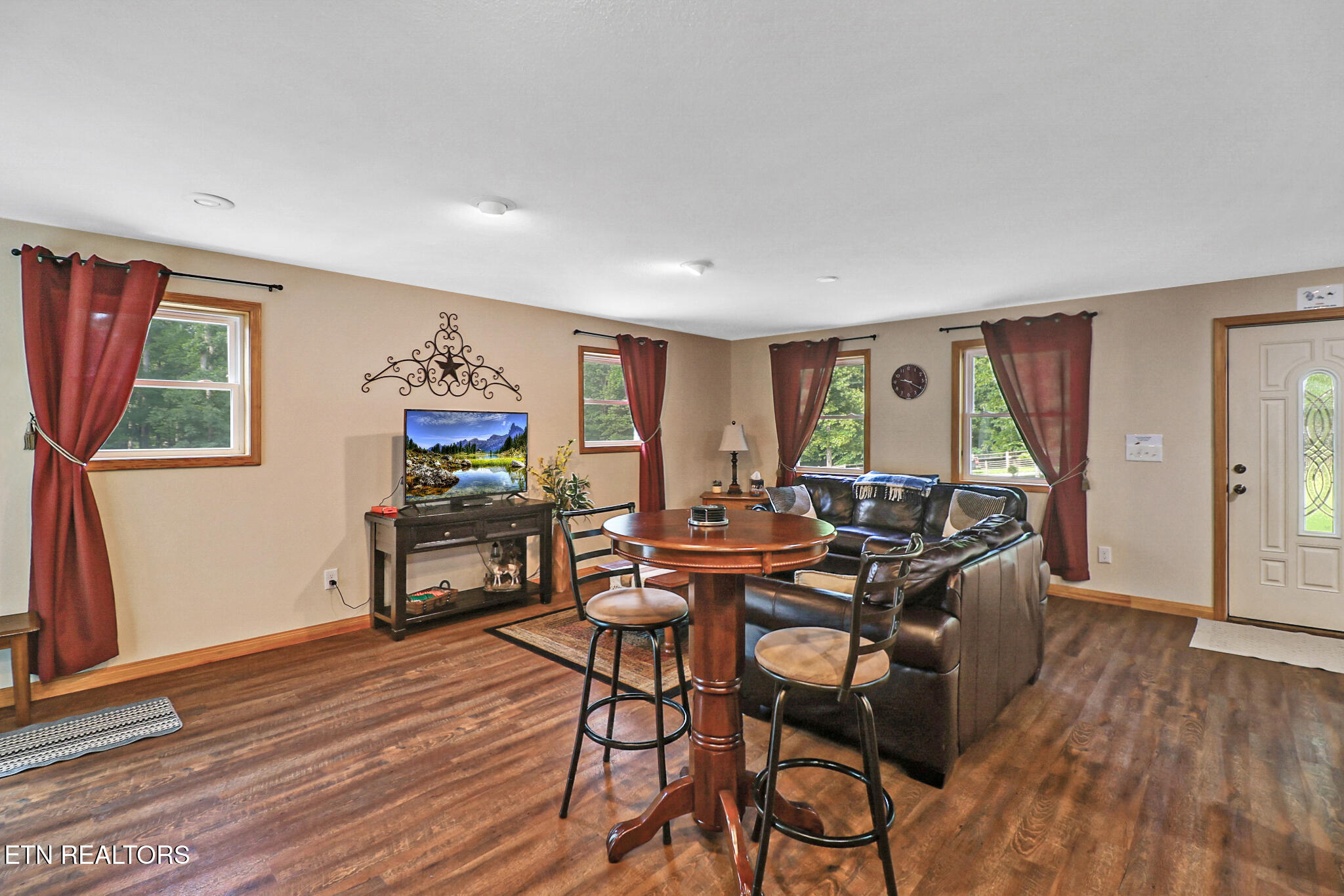 213 Crouch Branch Lane Allardt TN 38504