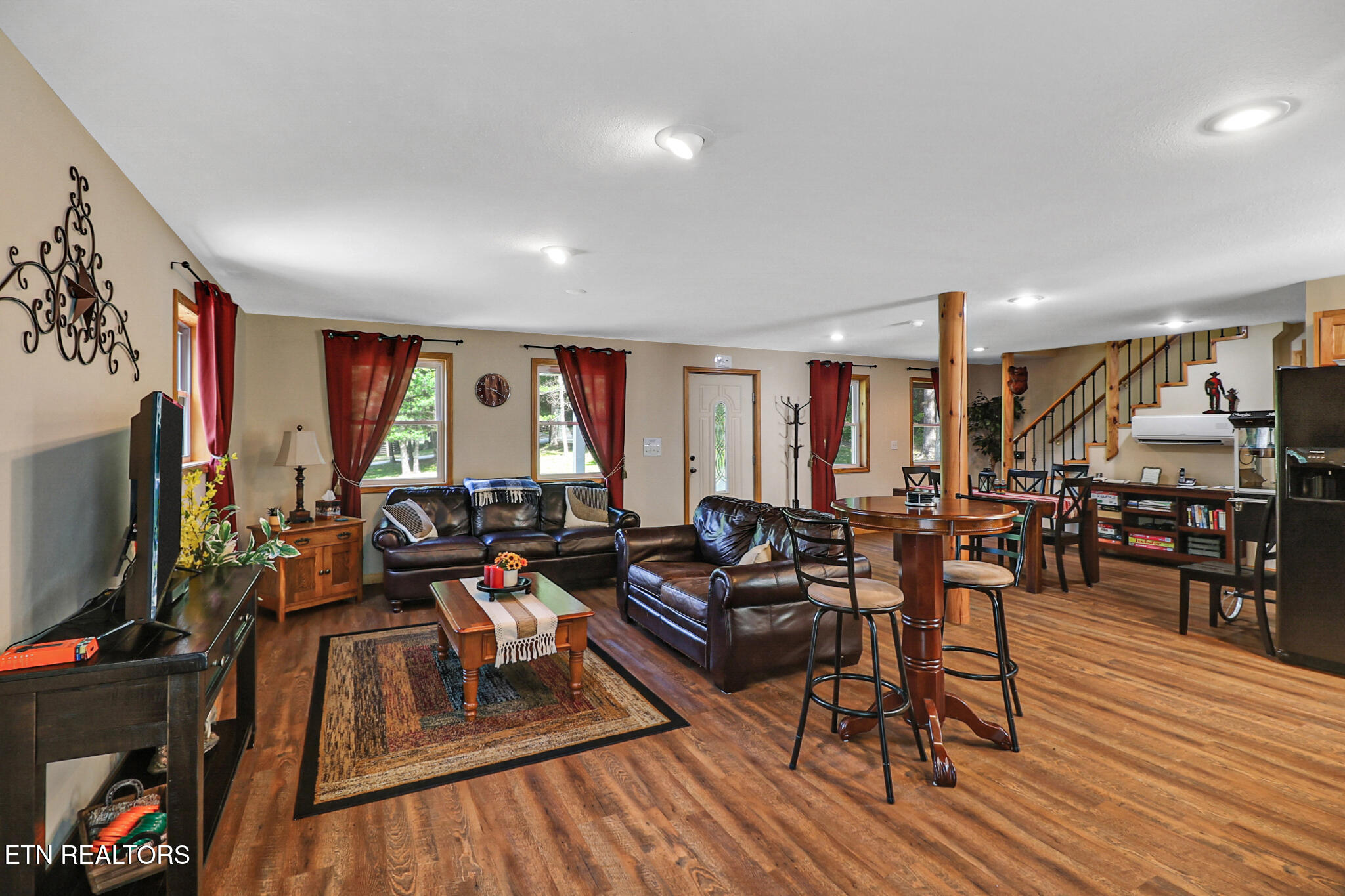 213 Crouch Branch Lane Allardt TN 38504