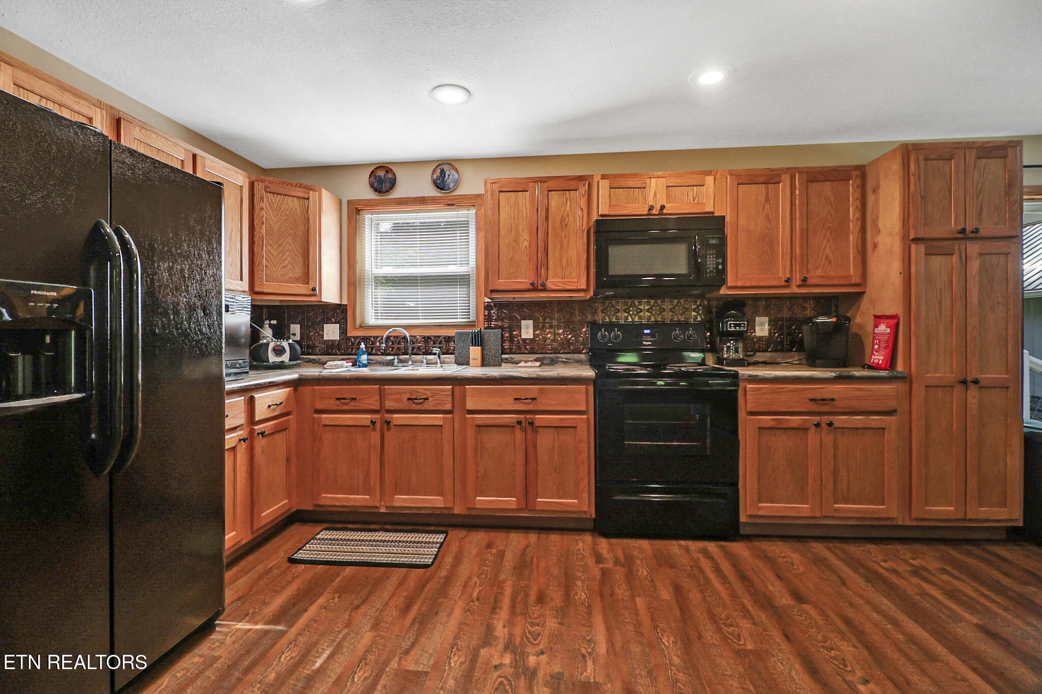 213 Crouch Branch Lane Allardt TN 38504
