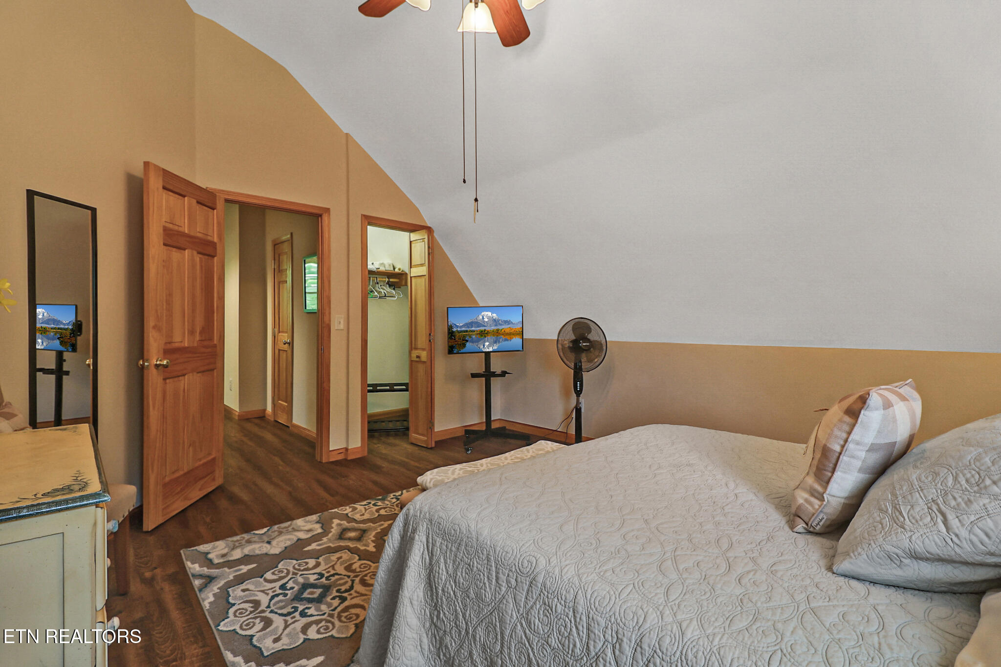 213 Crouch Branch Lane Allardt TN 38504