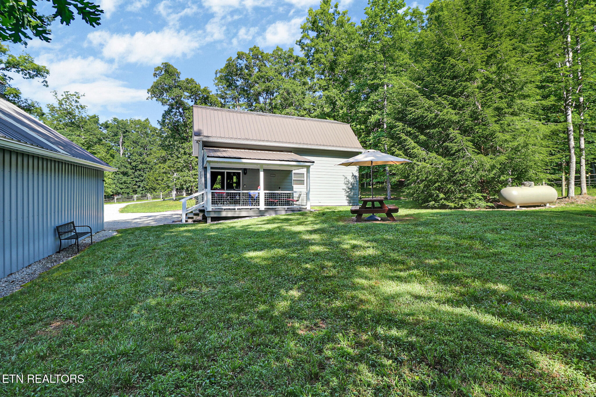 213 Crouch Branch Lane Allardt TN 38504