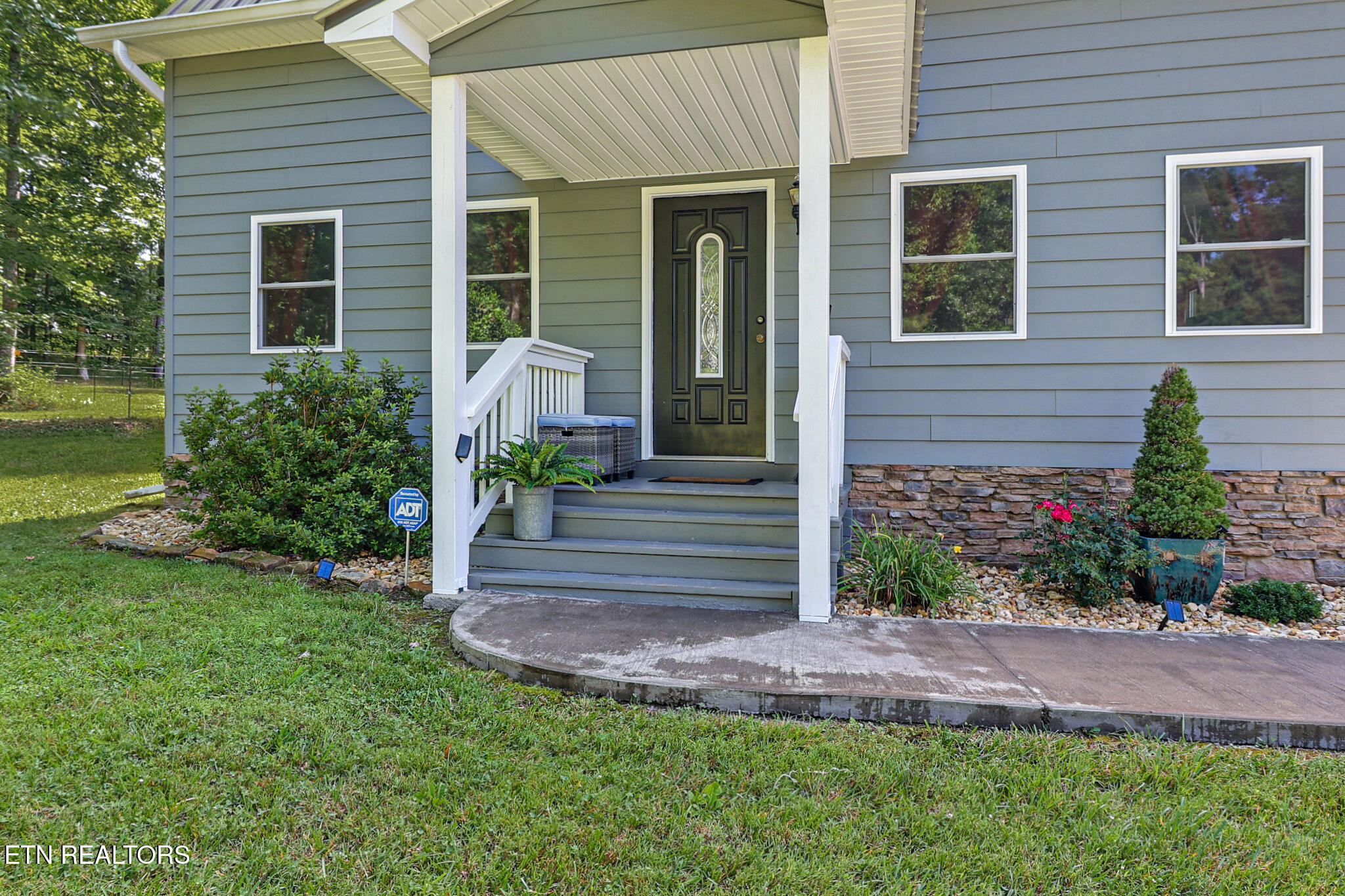 213 Crouch Branch Lane Allardt TN 38504