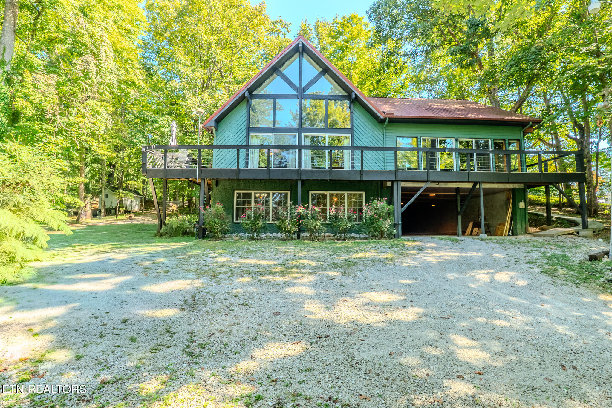 1411 Ridge Road Caryville TN 37714