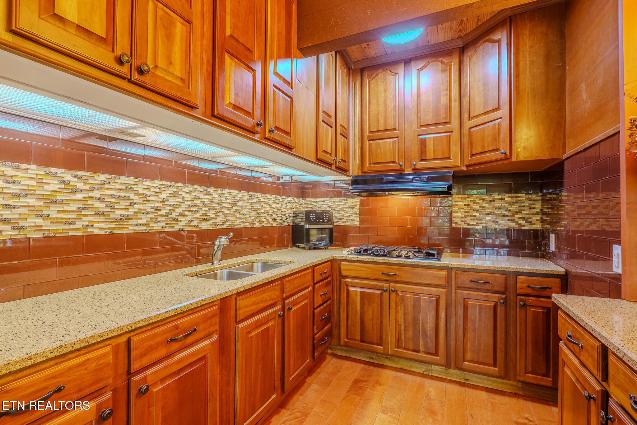 1411 Ridge Road Caryville TN 37714