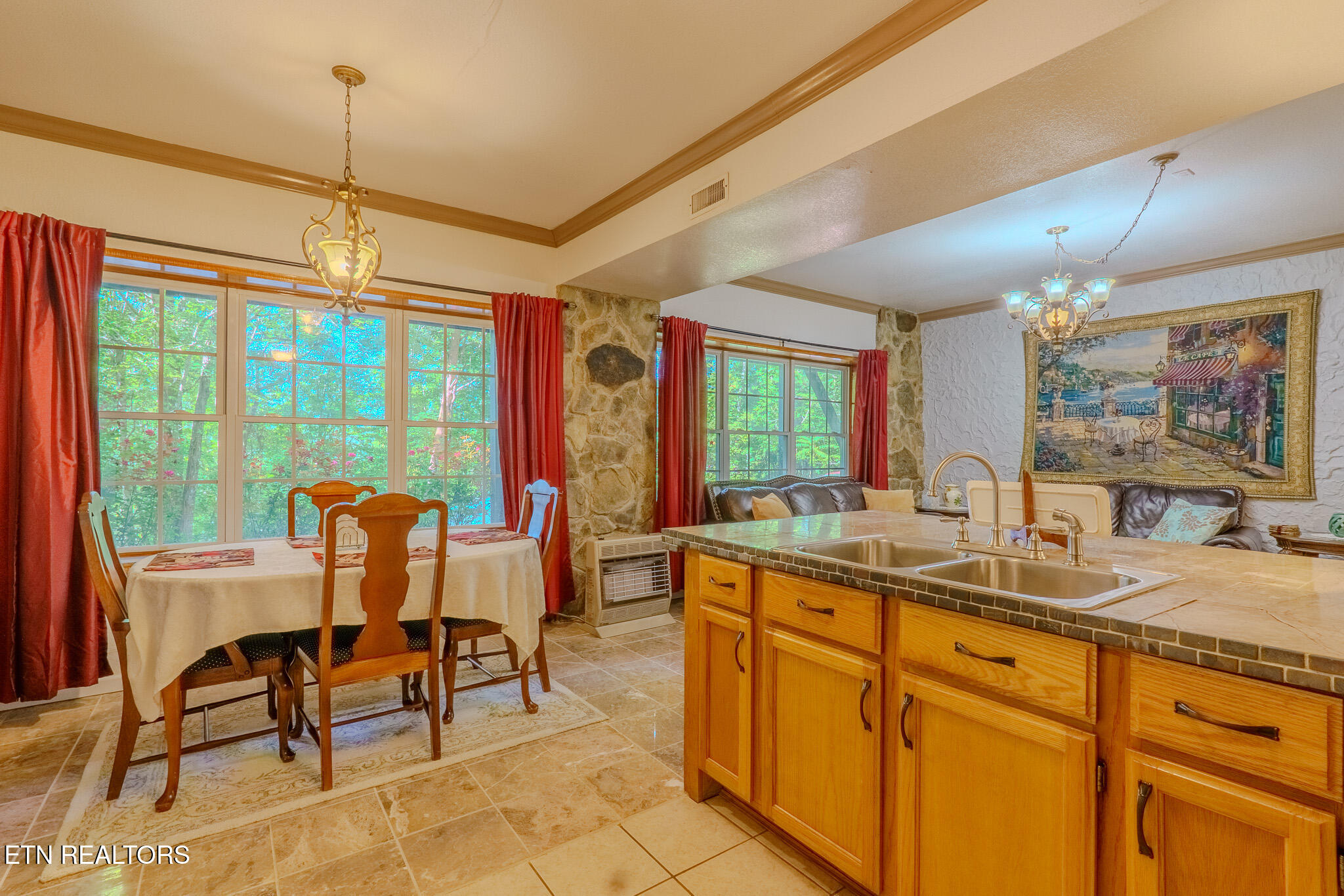 1411 Ridge Road Caryville TN 37714